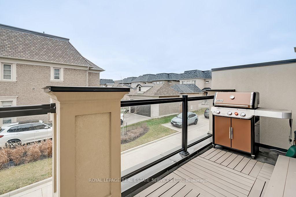 Photo 25 of 210 Dorval Drive, Oakville, West — HOMEH