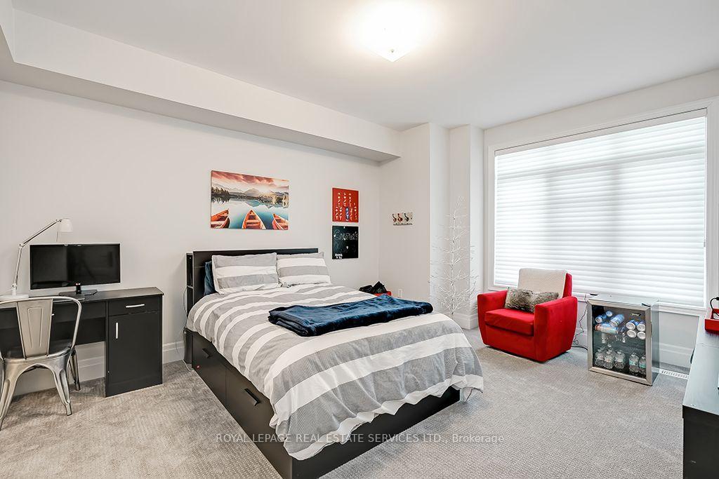 Photo 44 of 210 Dorval Drive, Oakville, West — HOMEH