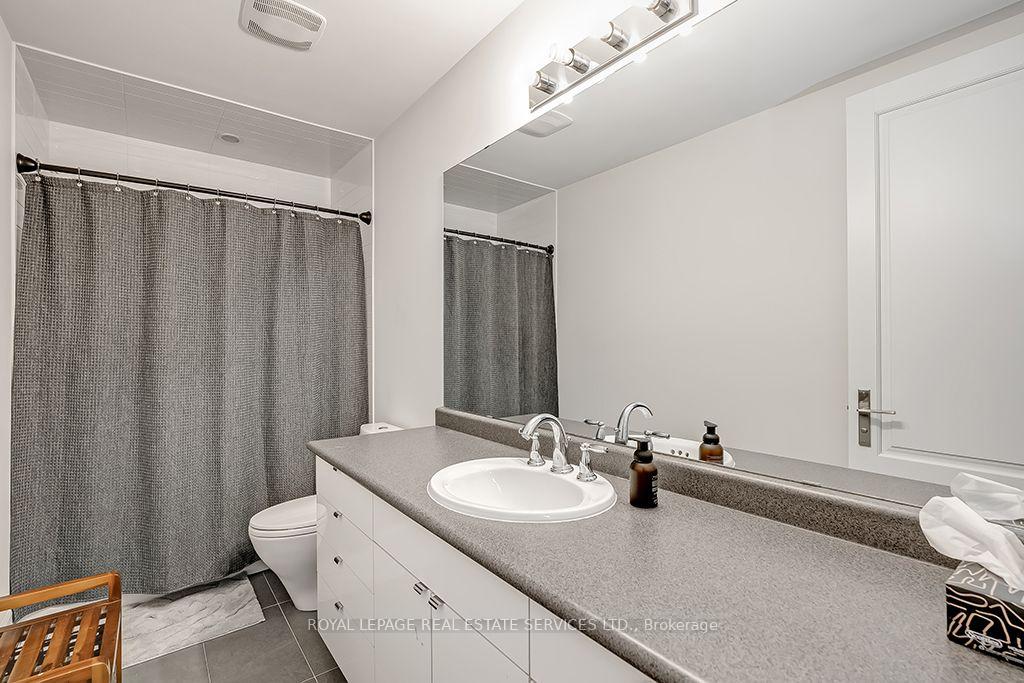 Photo 46 of 210 Dorval Drive, Oakville, West — HOMEH
