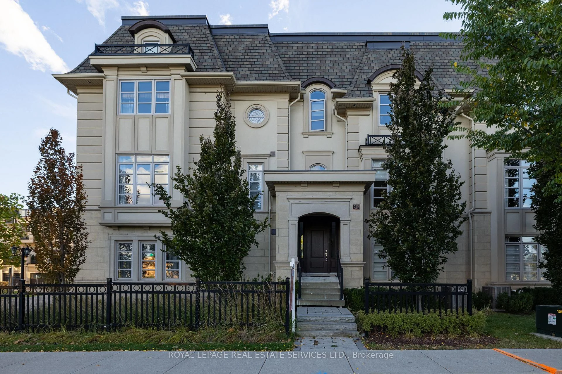 Photo 1 of 210 Dorval Drive, Oakville, West — HOMEH