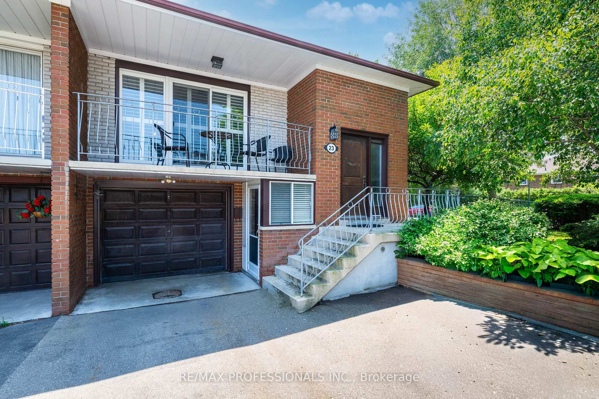 Photo 1 of 23 Anthia Drive, North York, Humber Summit — HOMEH