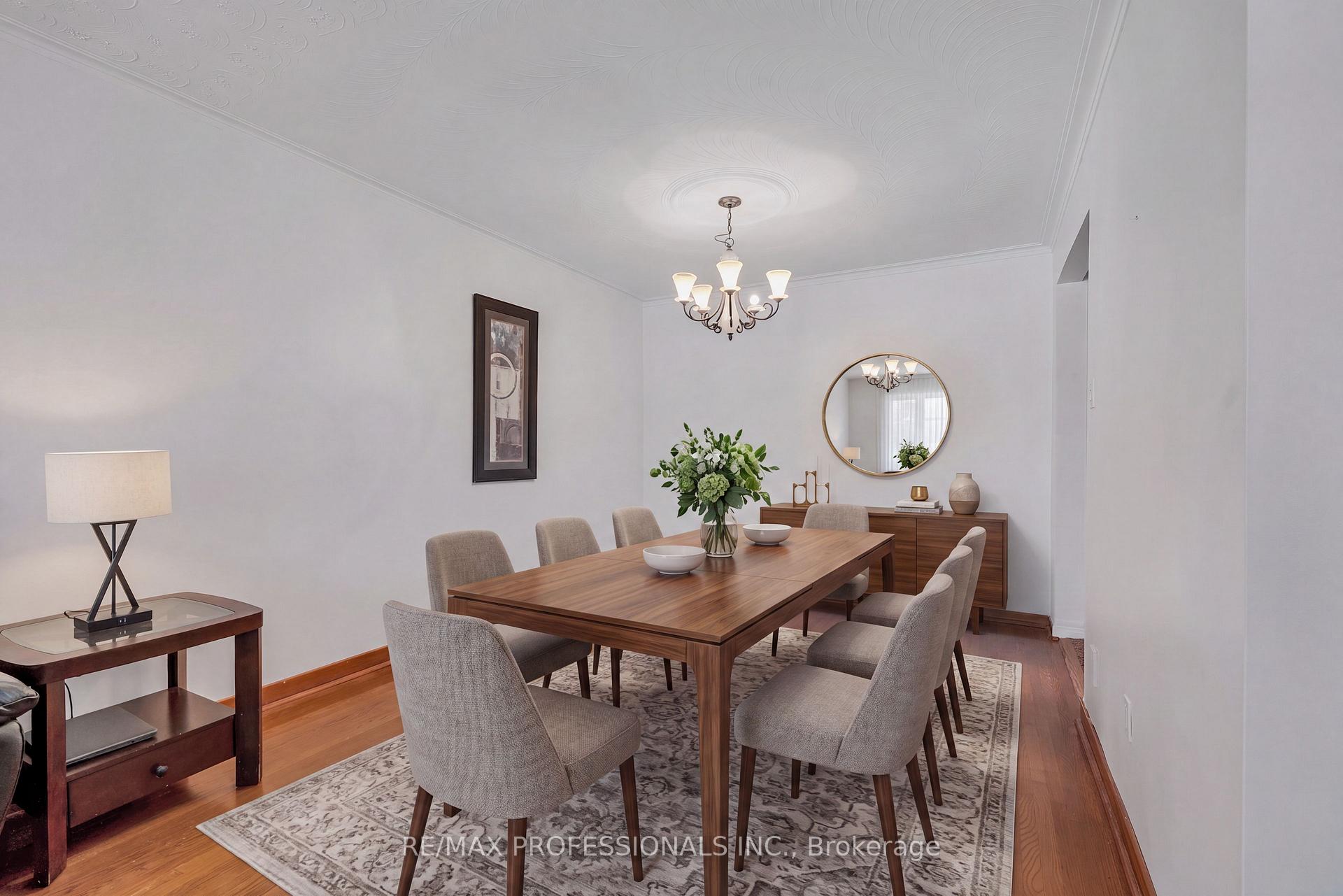 Photo 8 of 23 Anthia Drive, North York, Humber Summit — HOMEH