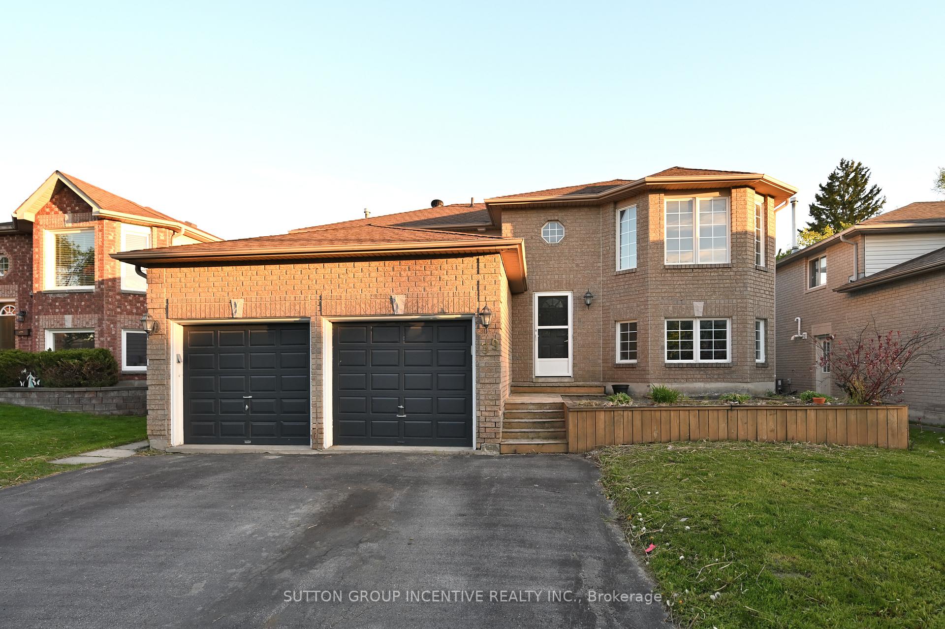 Photo 1 of Unit UPPER, 39 Jones Drive, Barrie, Grove East — HOMEH