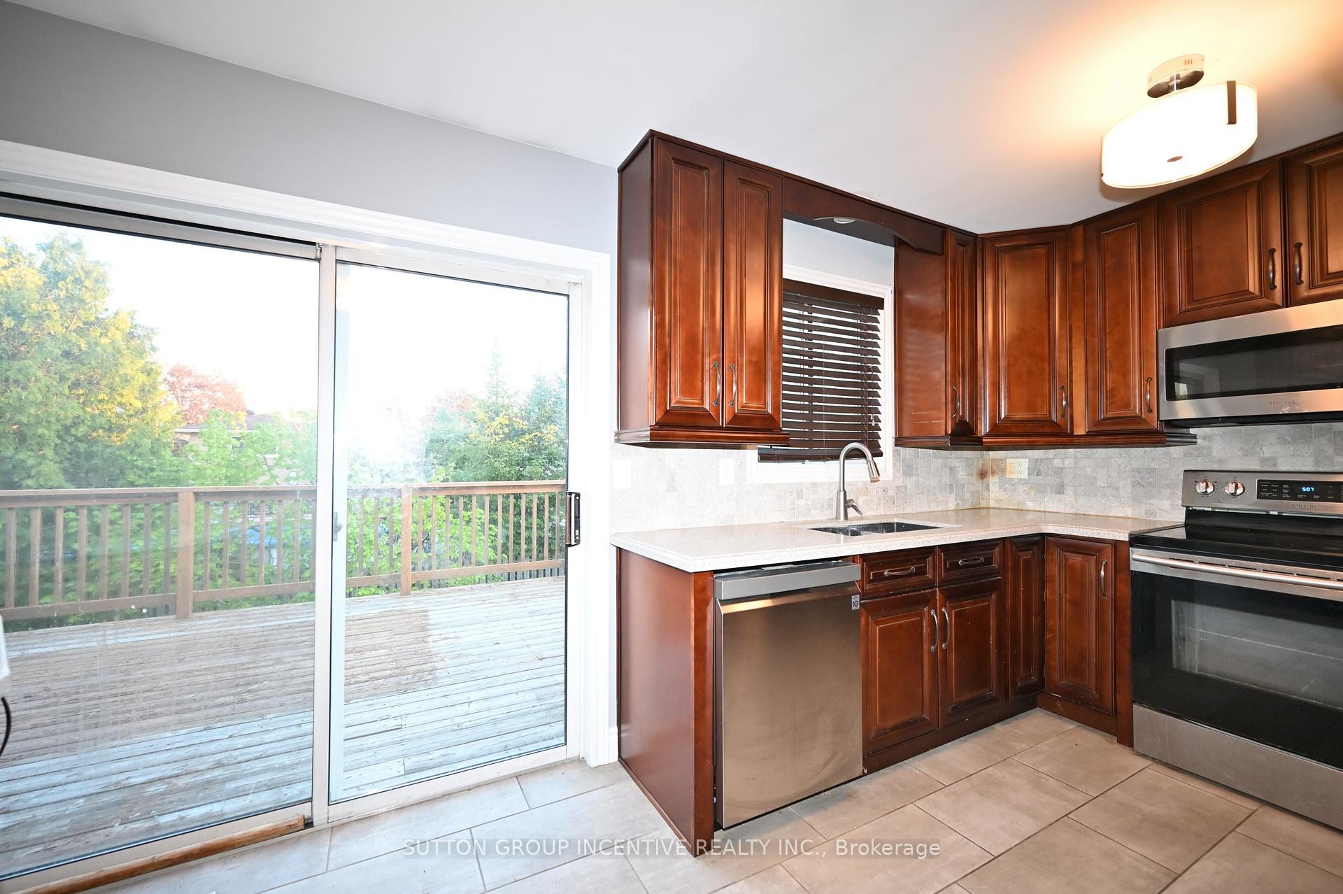 Photo 10 of Unit UPPER, 39 Jones Drive, Barrie, Grove East — HOMEH
