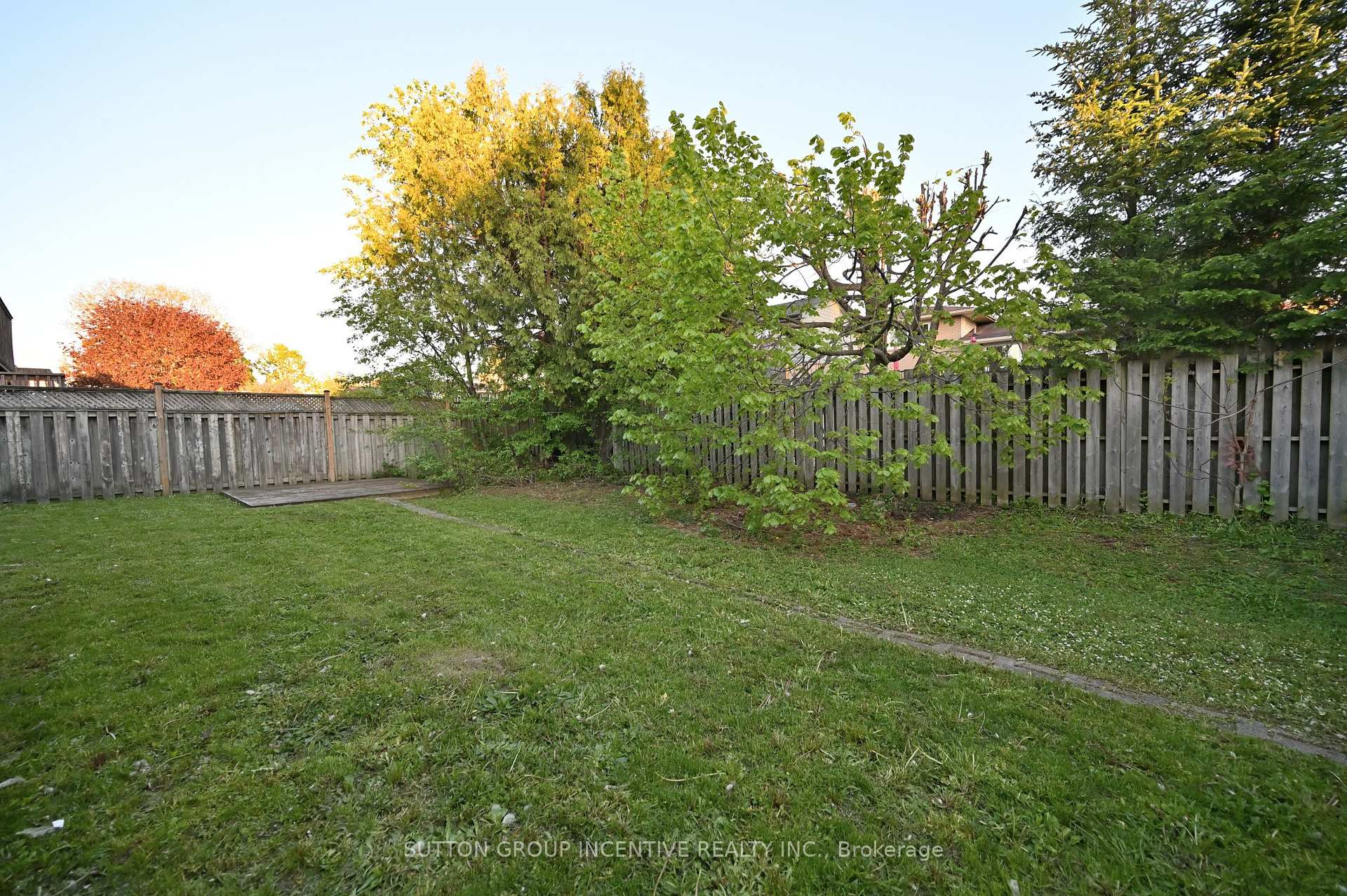 Photo 18 of Unit UPPER, 39 Jones Drive, Barrie, Grove East — HOMEH