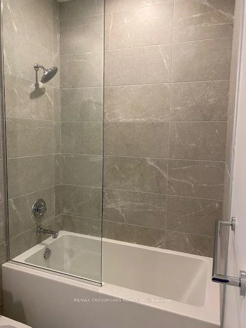 Photo 5 of Unit 1404, 21 Meadowvale Road, Vaughan, Concord — HOMEH