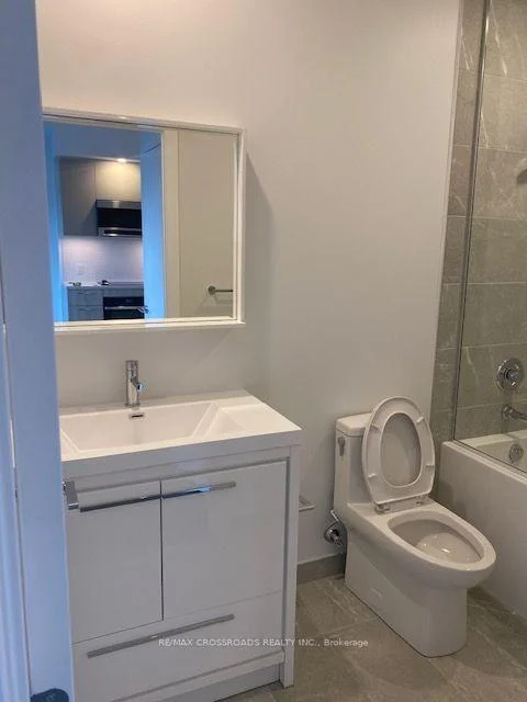 Photo 6 of Unit 1404, 21 Meadowvale Road, Vaughan, Concord — HOMEH
