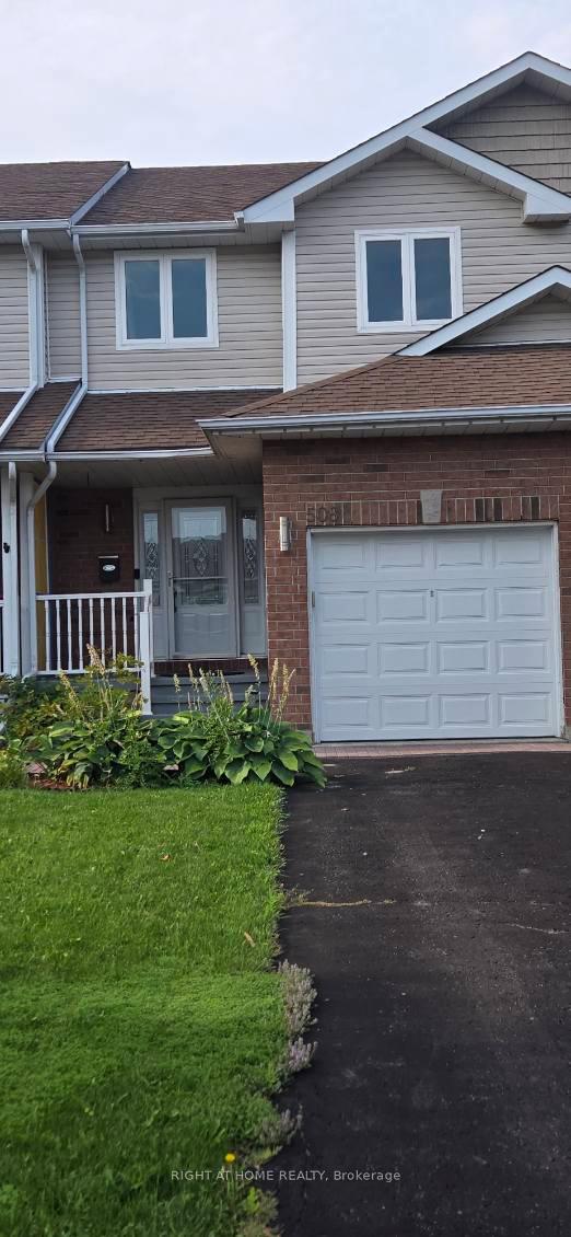 Front of 508 Farnham Court