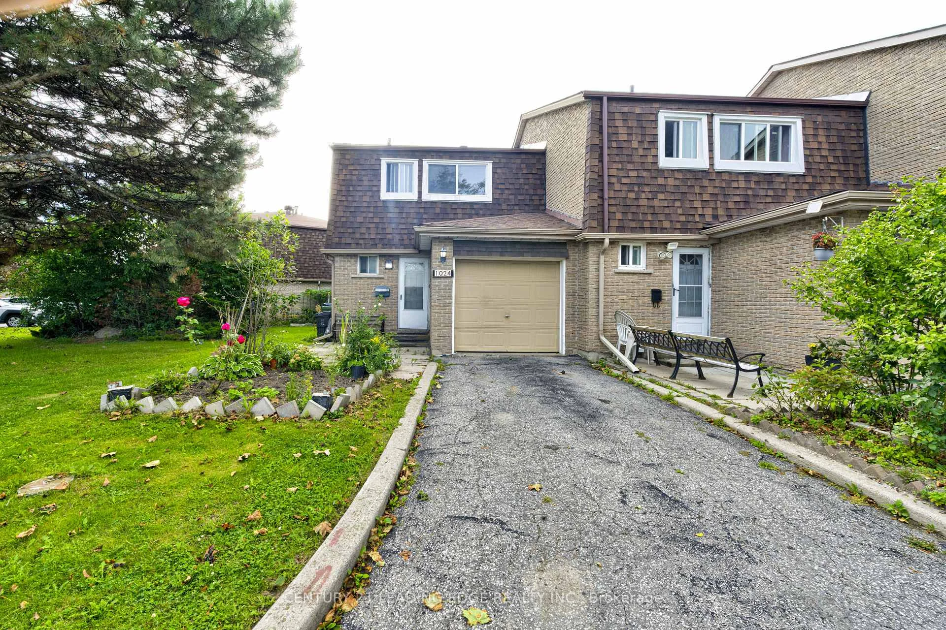 Photo 1 of 1024 Bridletowne Circle, Scarborough, L'Amoreaux — HOMEH