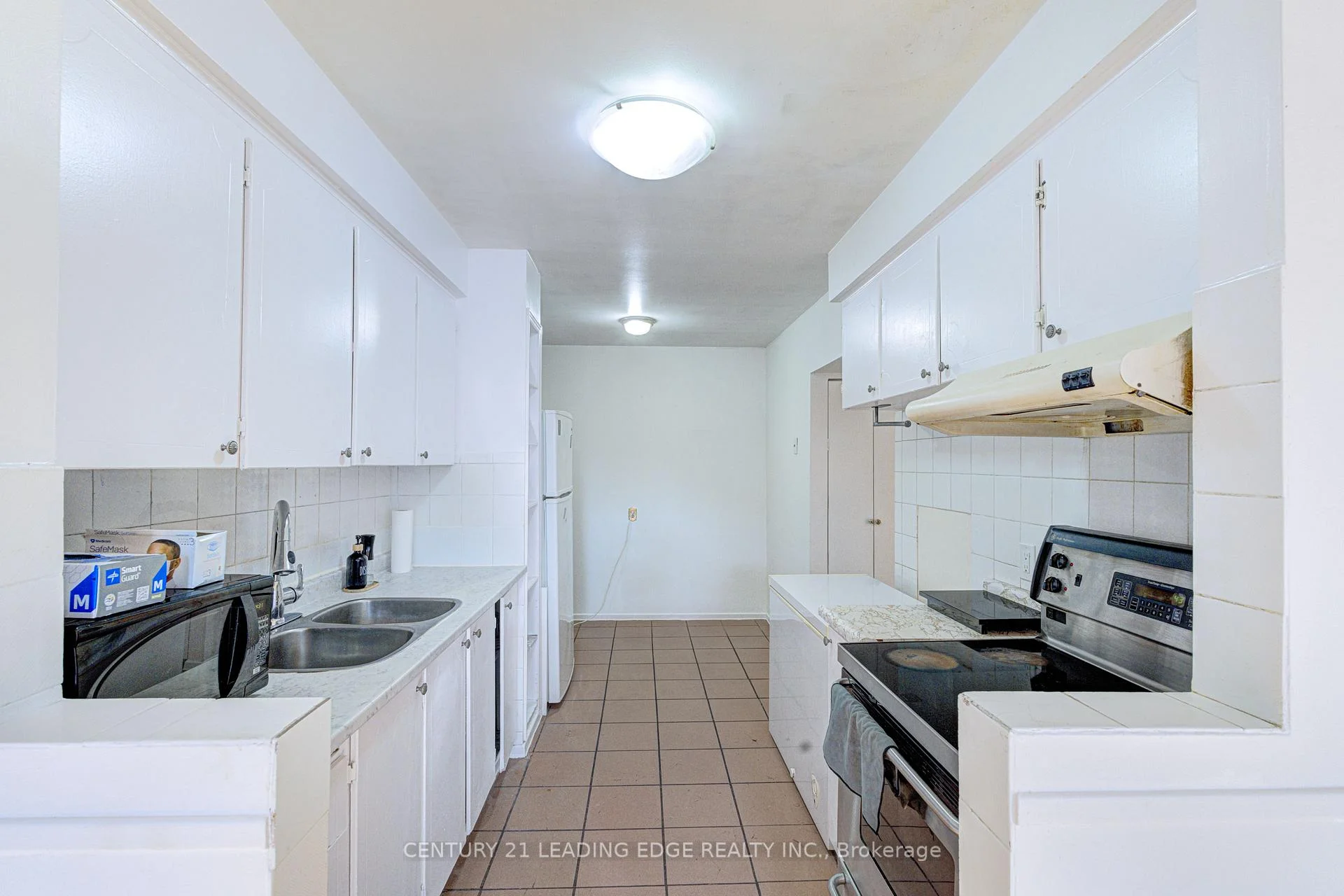 Photo 9 of 1024 Bridletowne Circle, Scarborough, L'Amoreaux — HOMEH