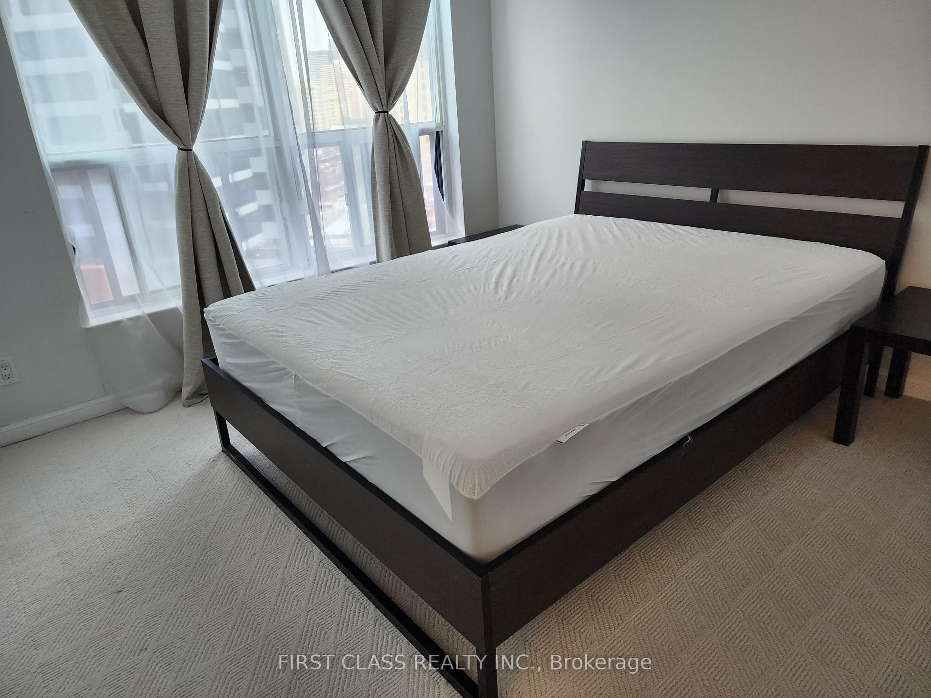 Photo 3 of Unit 1306, 24 Wellesley Street W, Toronto, Bay Street Corridor — HOMEH