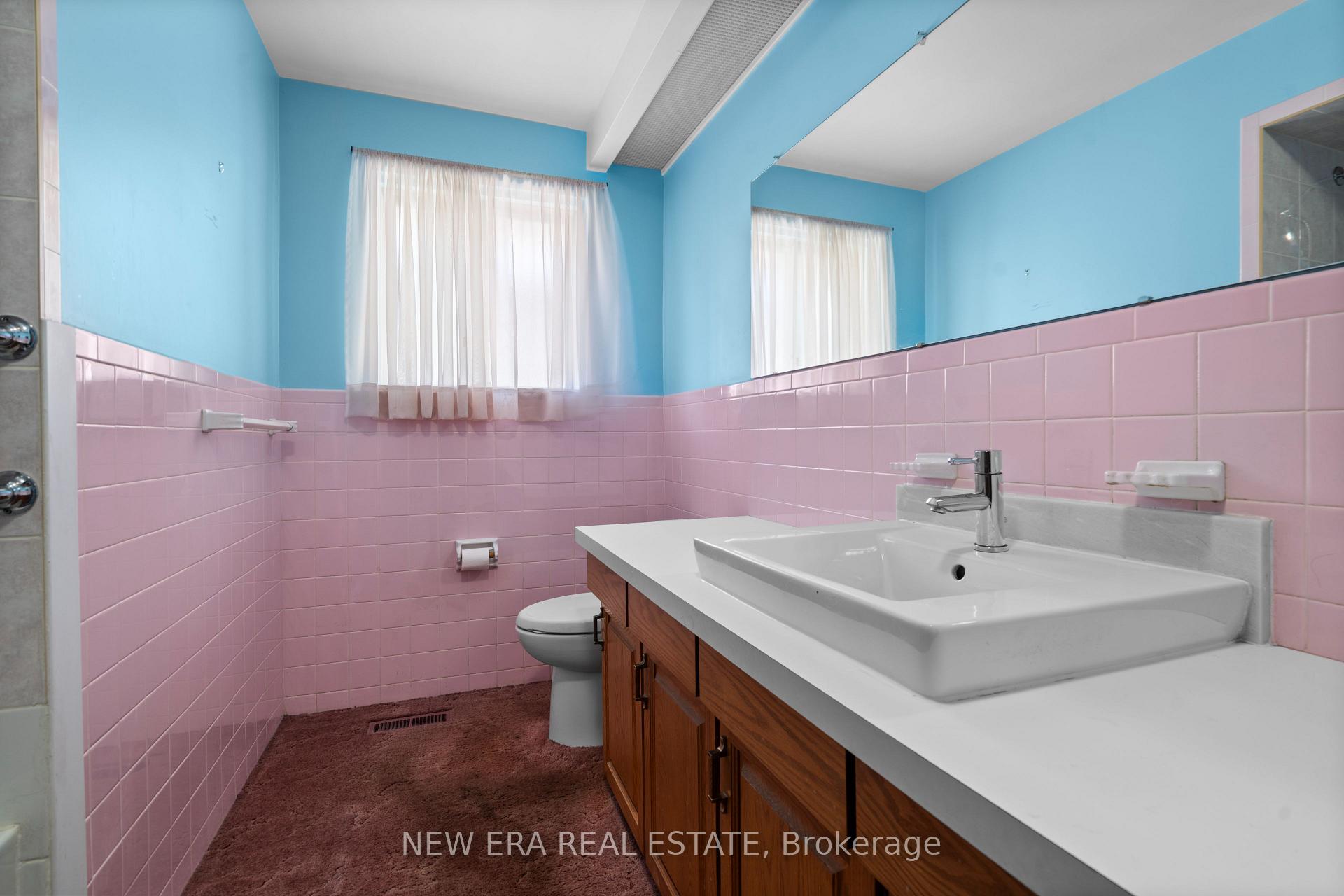 Photo 20 of 1889 Steepbank Crescent, Mississauga, Applewood — HOMEH