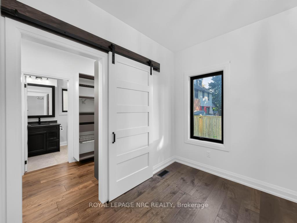 Photo 21 of 14 Charlotte Court, Welland, Prince Charles — HOMEH