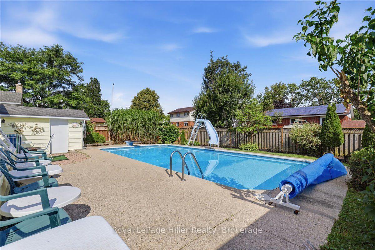 Photo 31 of 66 Elgin Crescent, Stratford — HOMEH