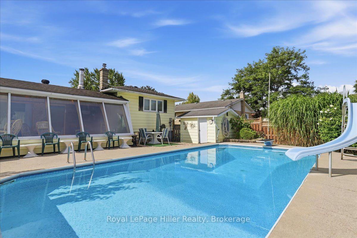 Photo 34 of 66 Elgin Crescent, Stratford — HOMEH