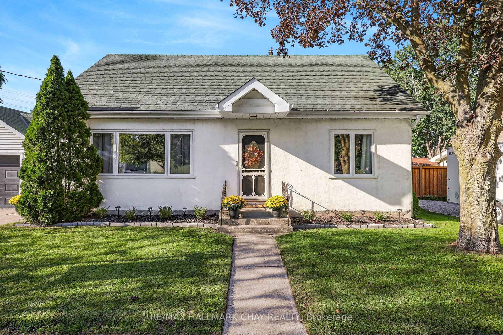 Photo 5 of 32 Caroline Street, Barrie, Allandale Centre — HOMEH