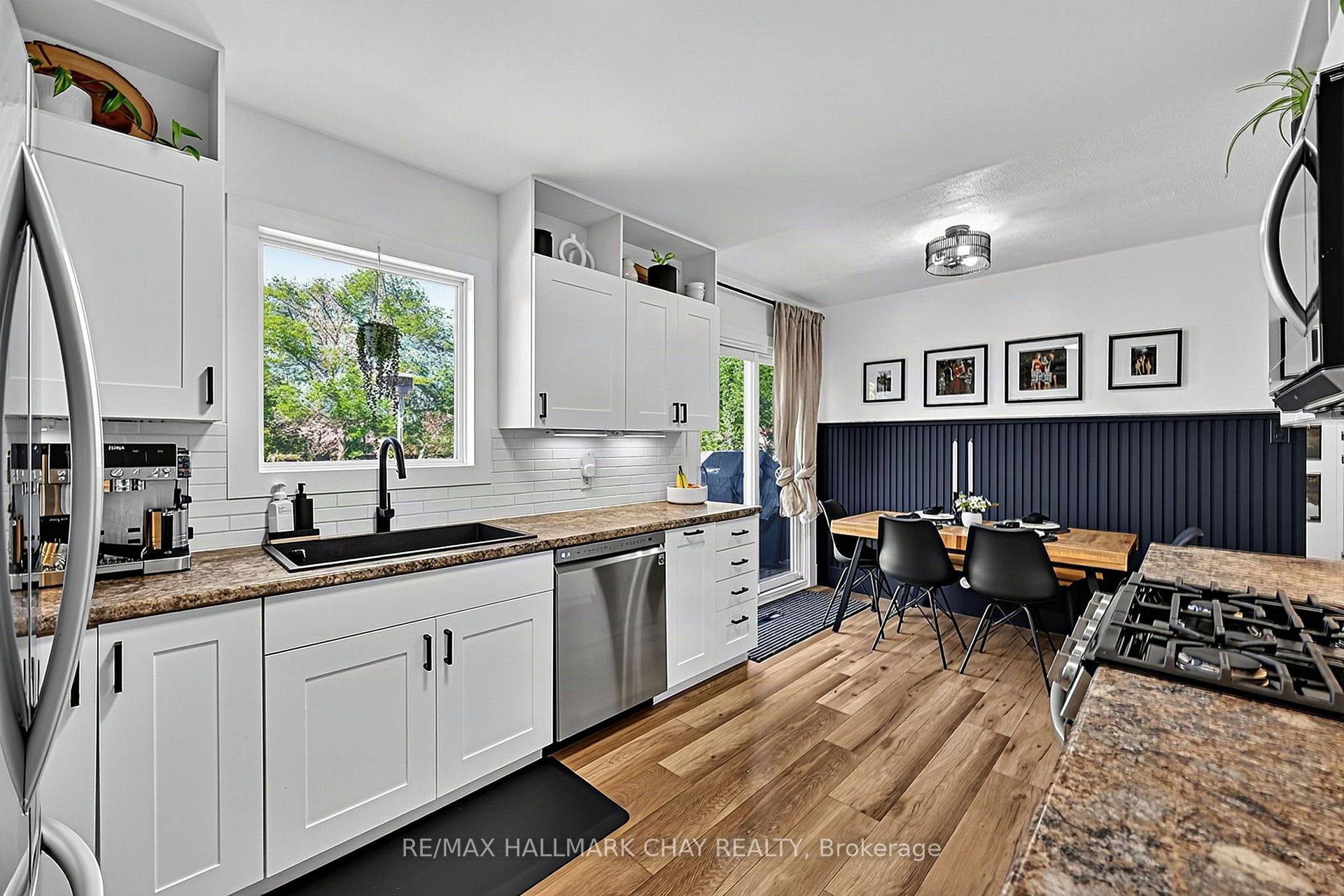 Photo 14 of 32 Caroline Street, Barrie, Allandale Centre — HOMEH