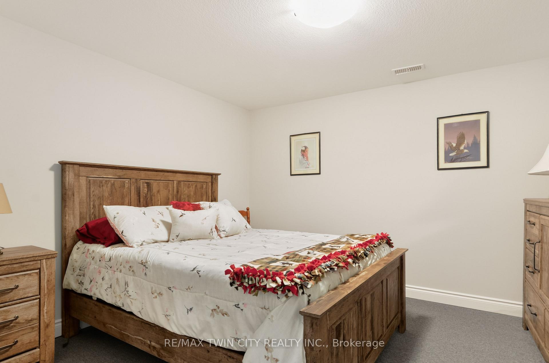Photo 33 of 6 Edenridge Drive, Haldimand — HOMEH