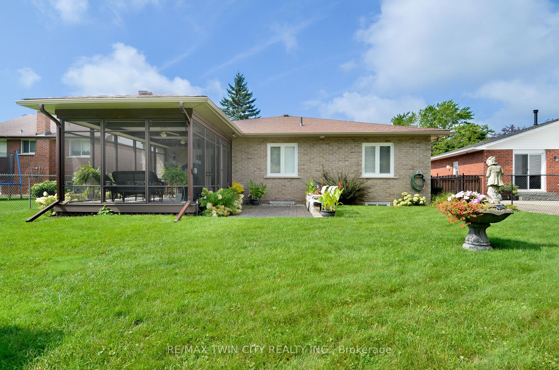 Photo 45 of 6 Edenridge Drive, Haldimand — HOMEH