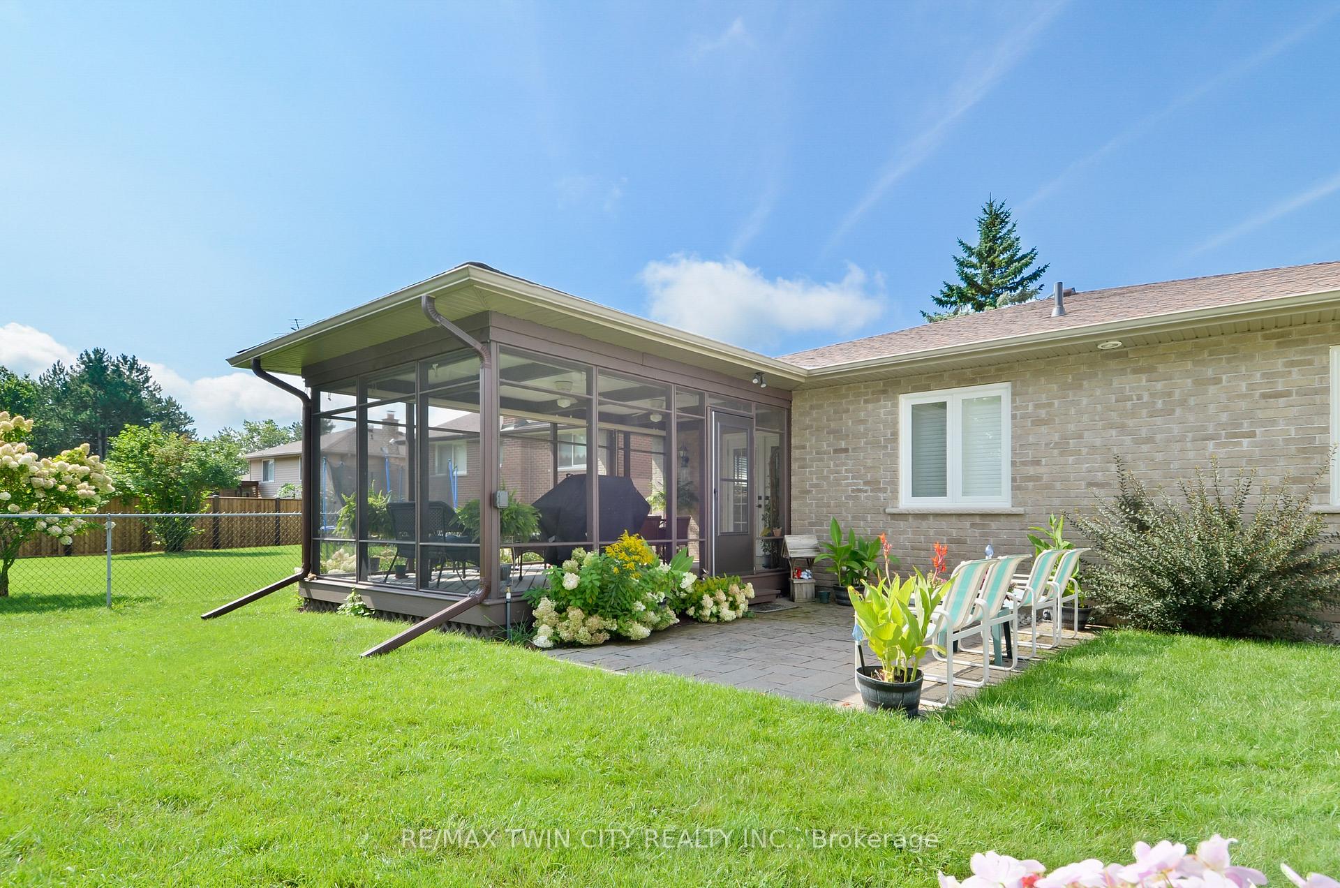 Photo 47 of 6 Edenridge Drive, Haldimand — HOMEH