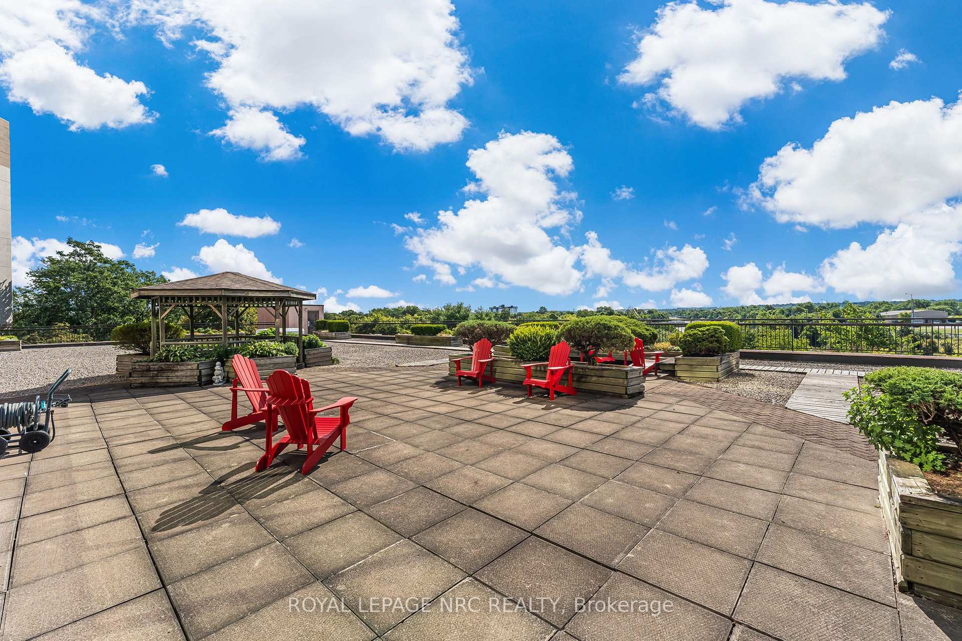Photo 25 of Unit 302, 7 Gale Crescent, St. Catharines, E. Chester — HOMEH