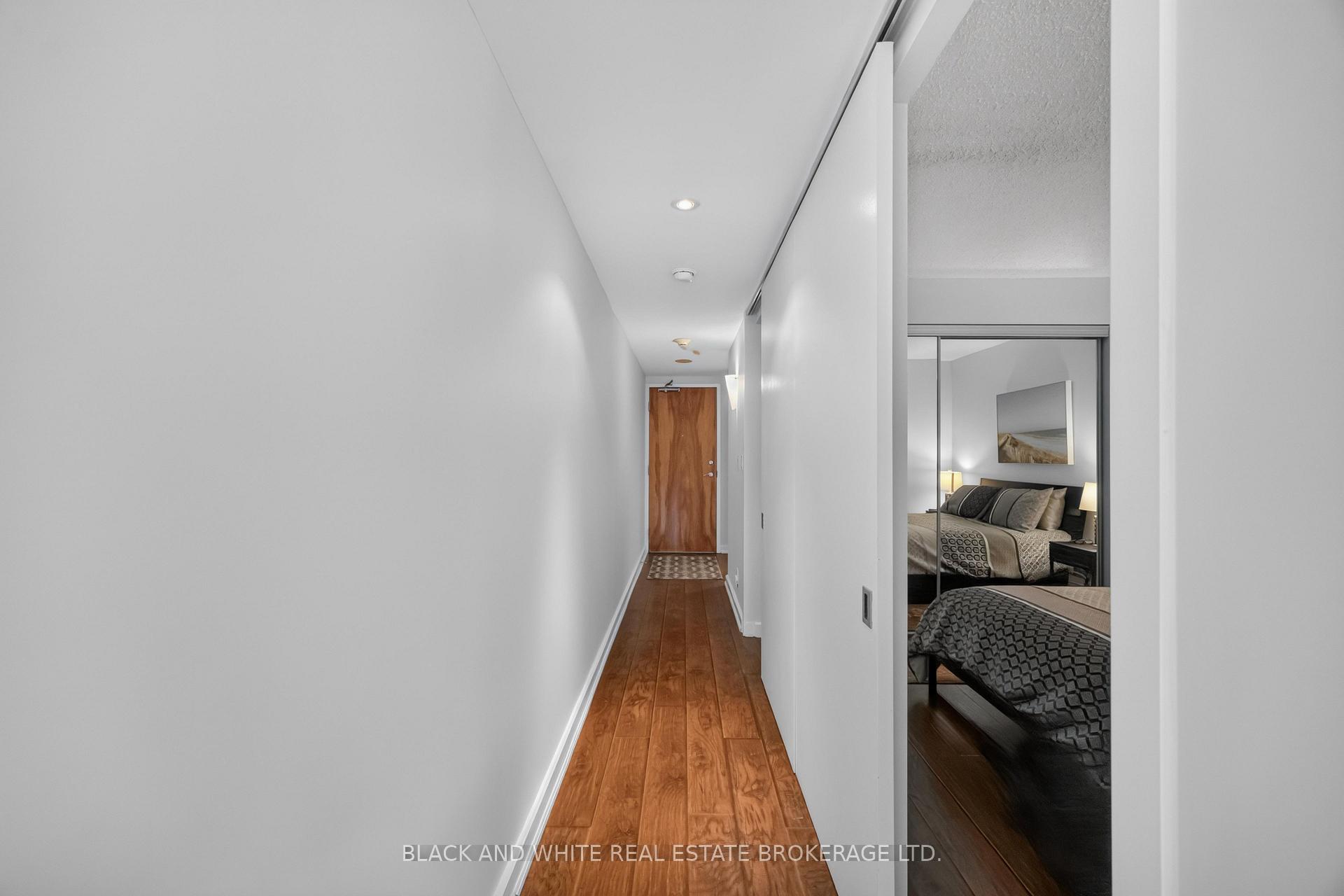 Photo 9 of Unit 526, 36 Blue Jays Way, Toronto, Waterfront Communities — HOMEH