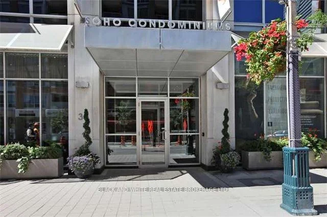 Photo 2 of Unit 526, 36 Blue Jays Way, Toronto, Waterfront Communities — HOMEH