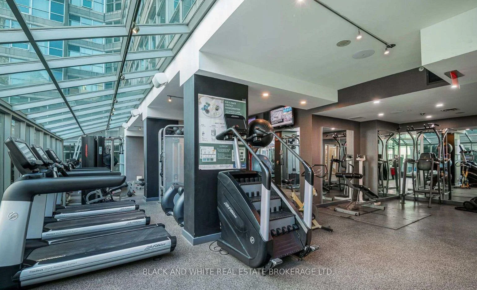 Photo 18 of Unit 526, 36 Blue Jays Way, Toronto, Waterfront Communities — HOMEH