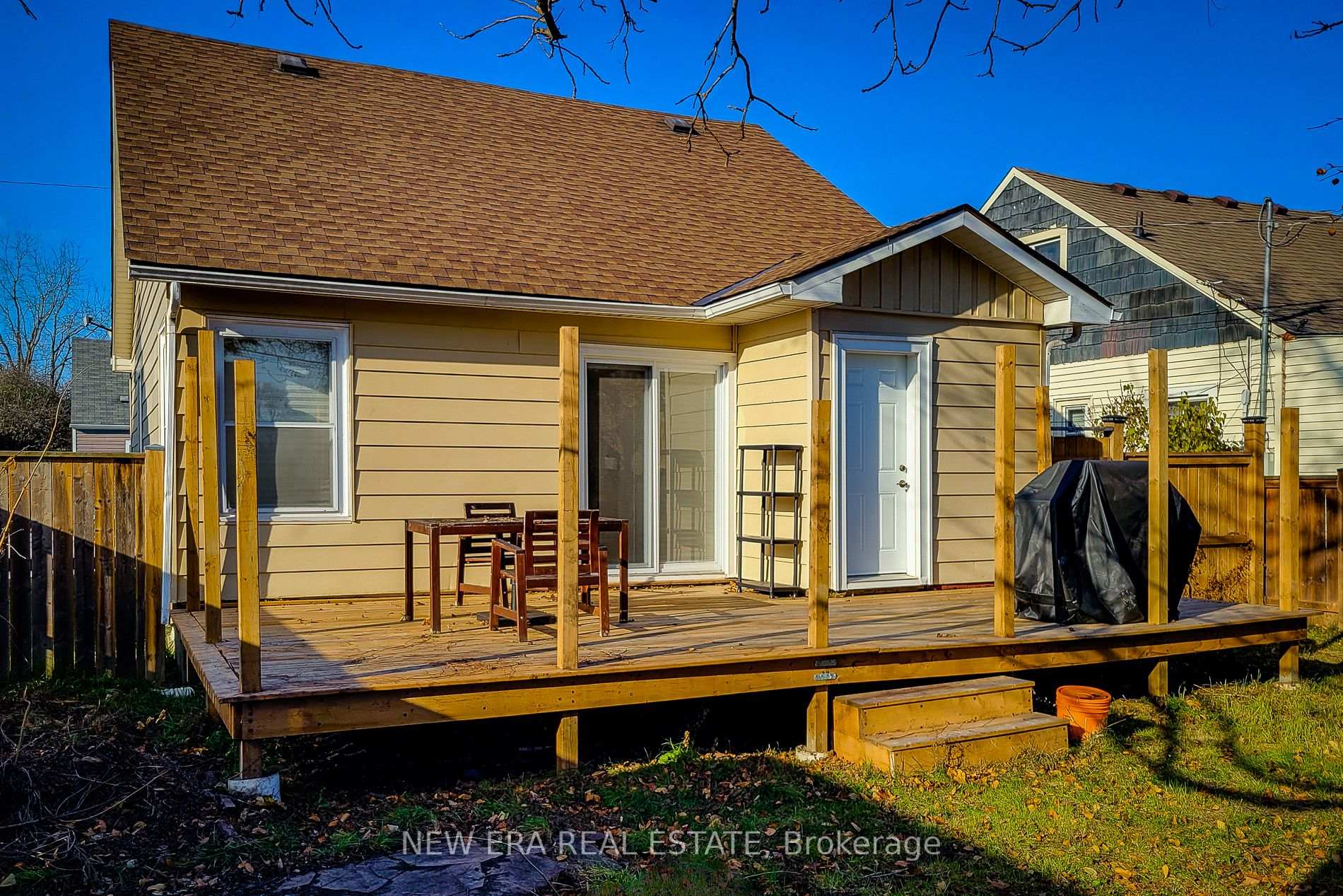 Photo 6 of 54 Eighth Avenue, Brantford, Eagle Place East — HOMEH