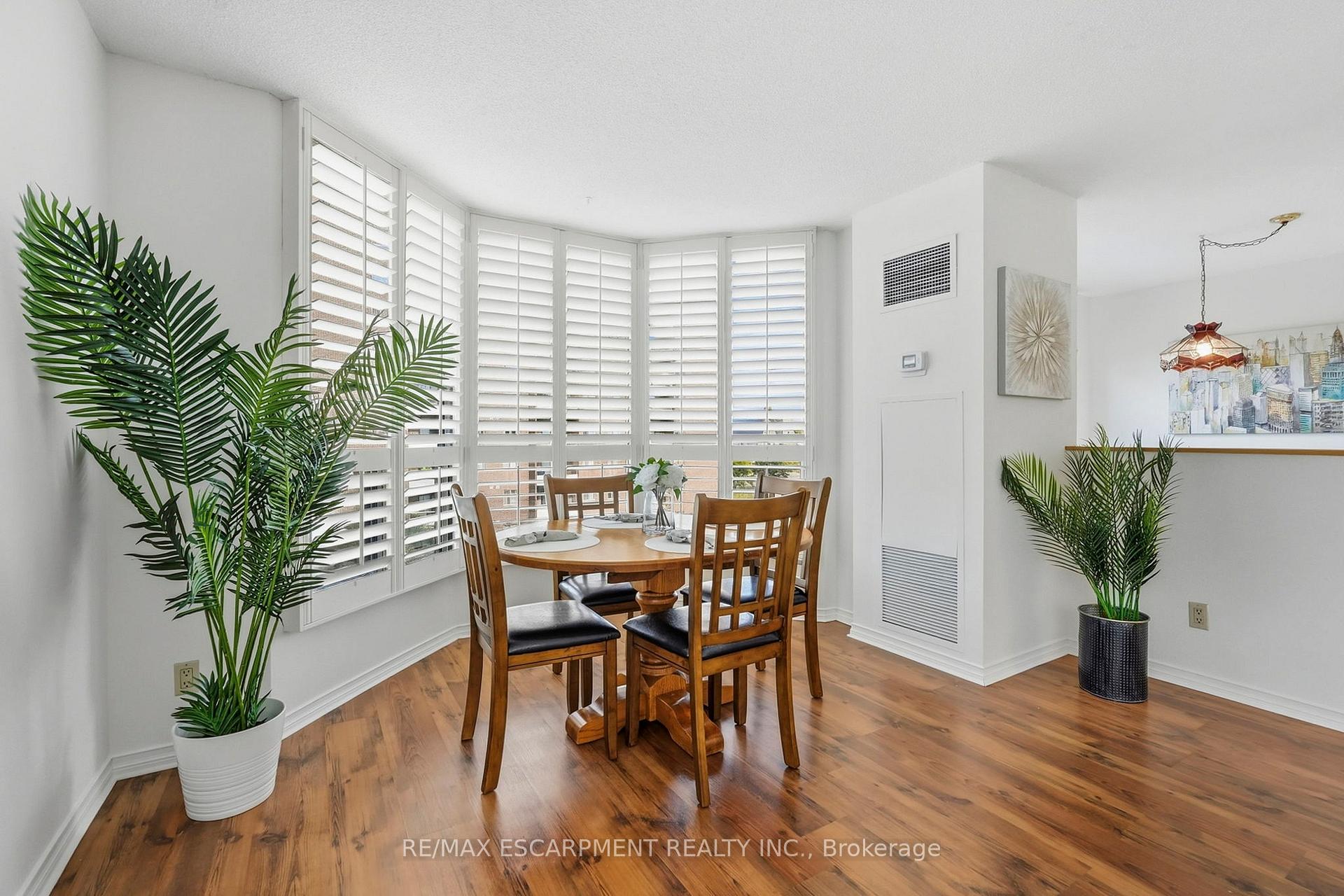 Photo 12 of Unit 403, 100 Millside Drive, Milton, Old Milton — HOMEH