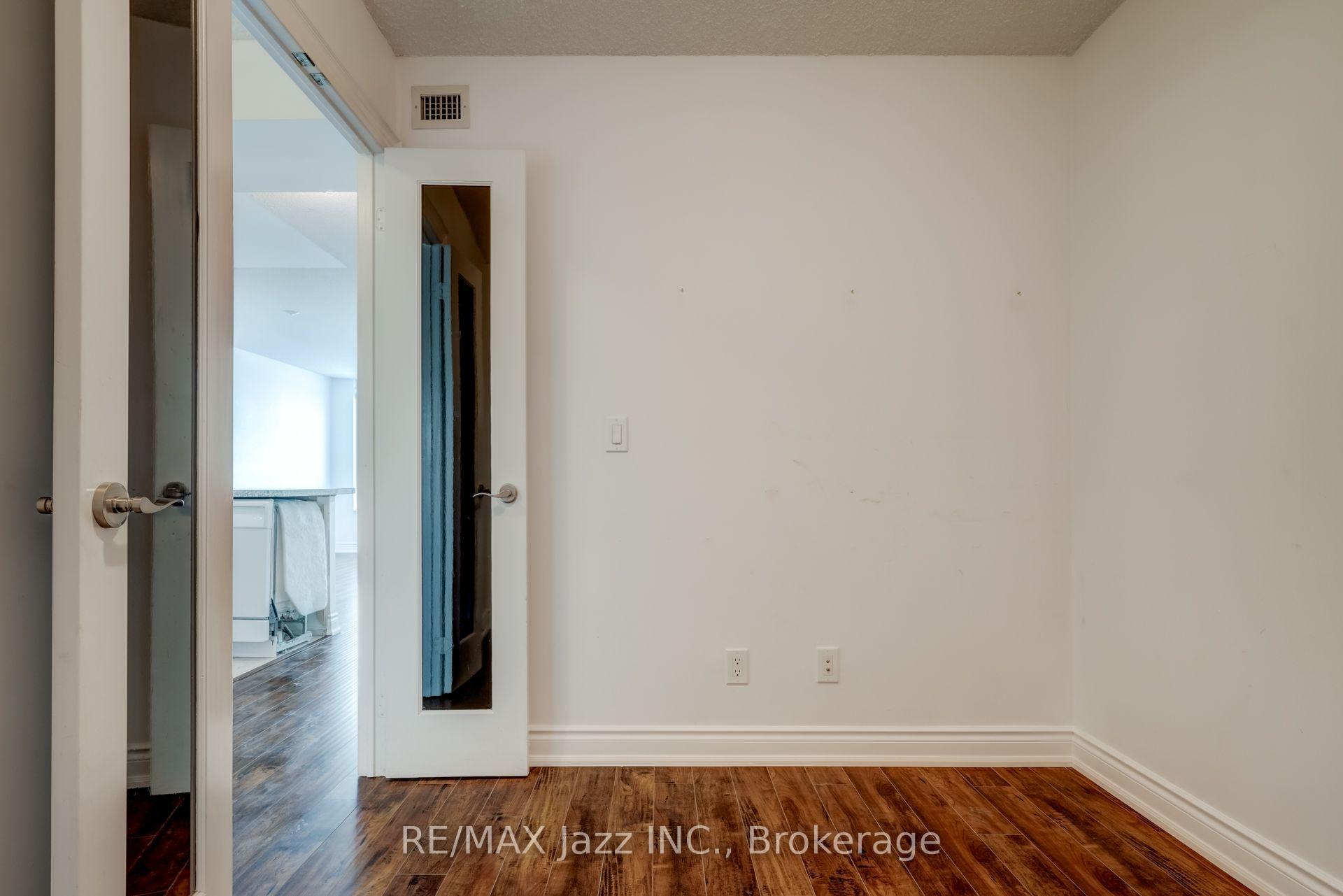 Photo 20 of Unit 1908, 15 Greenview Avenue, North York, Newtonbrook West — HOMEH