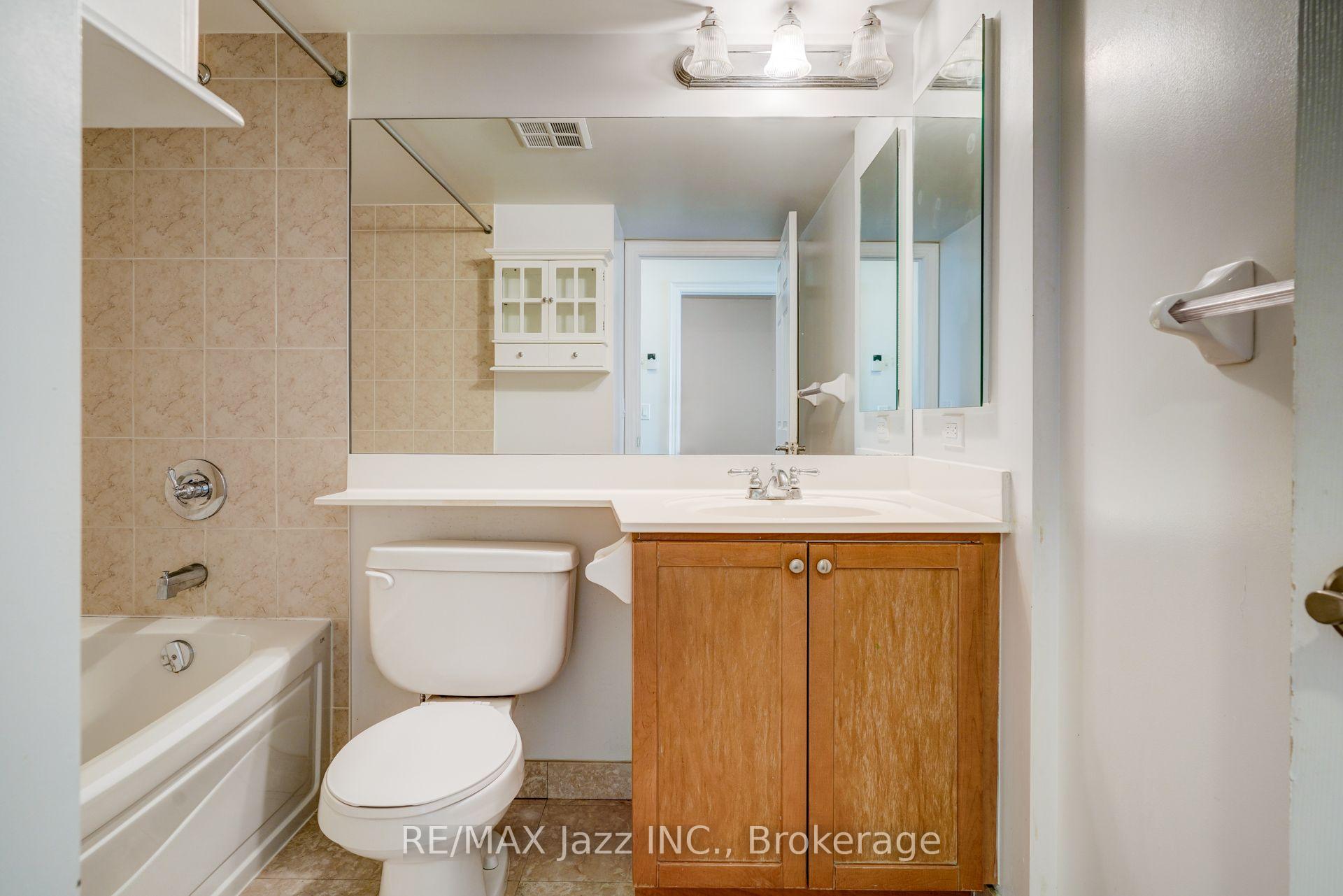 Photo 22 of Unit 1908, 15 Greenview Avenue, North York, Newtonbrook West — HOMEH