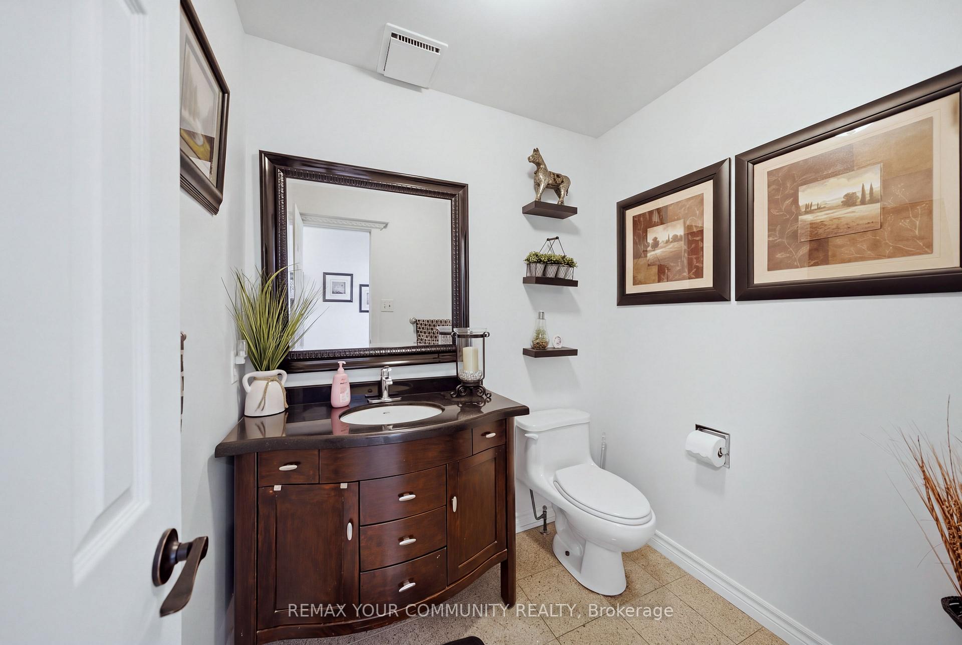 Photo 23 of 44 Candy Crescent W, Brampton, Northwood Park — HOMEH