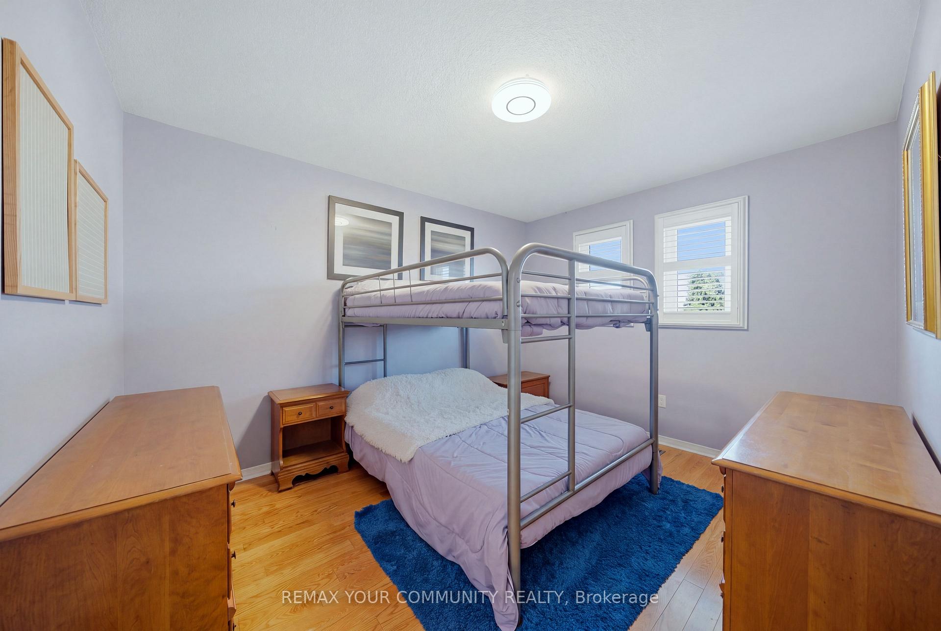 Photo 33 of 44 Candy Crescent W, Brampton, Northwood Park — HOMEH