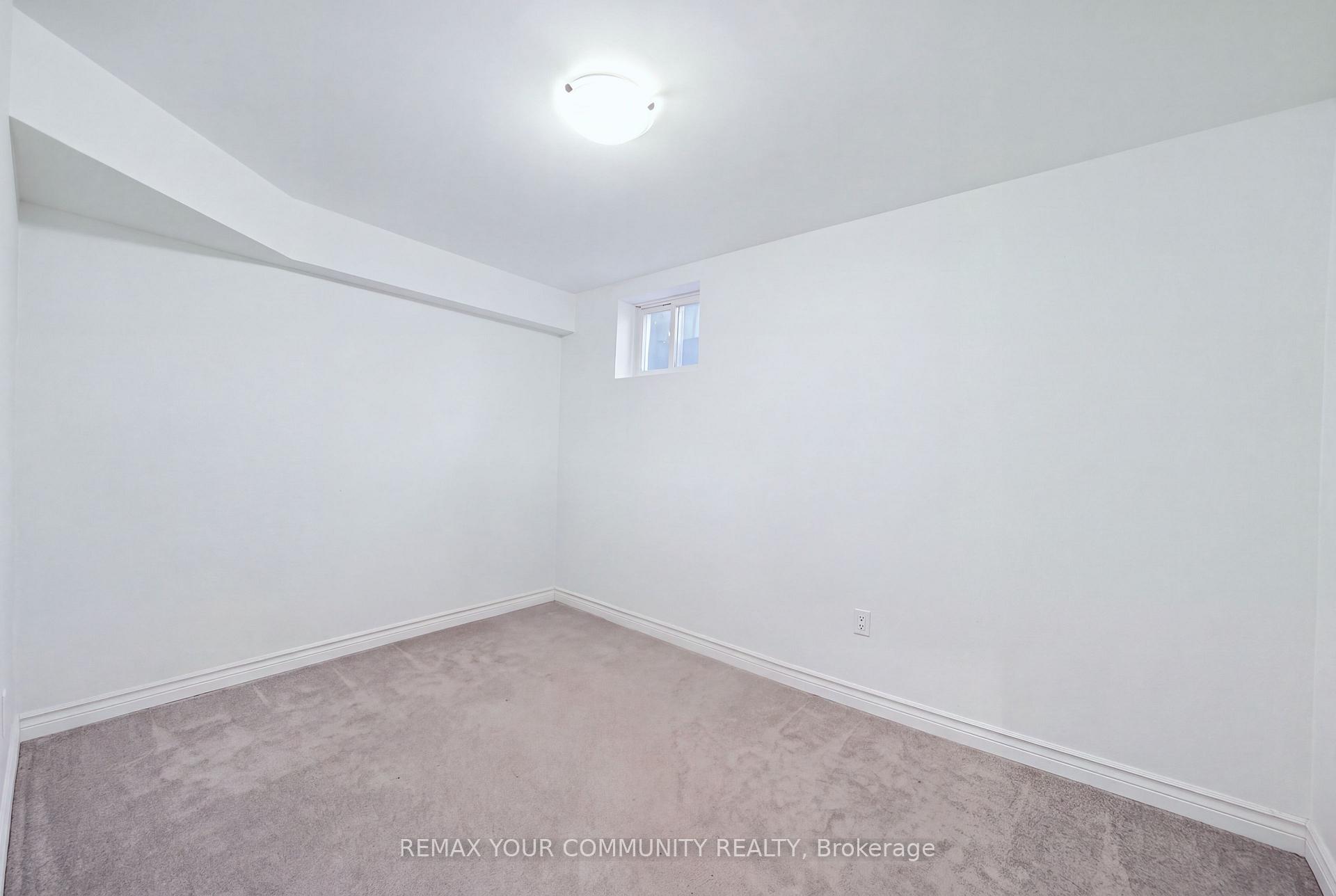 Photo 45 of 44 Candy Crescent W, Brampton, Northwood Park — HOMEH