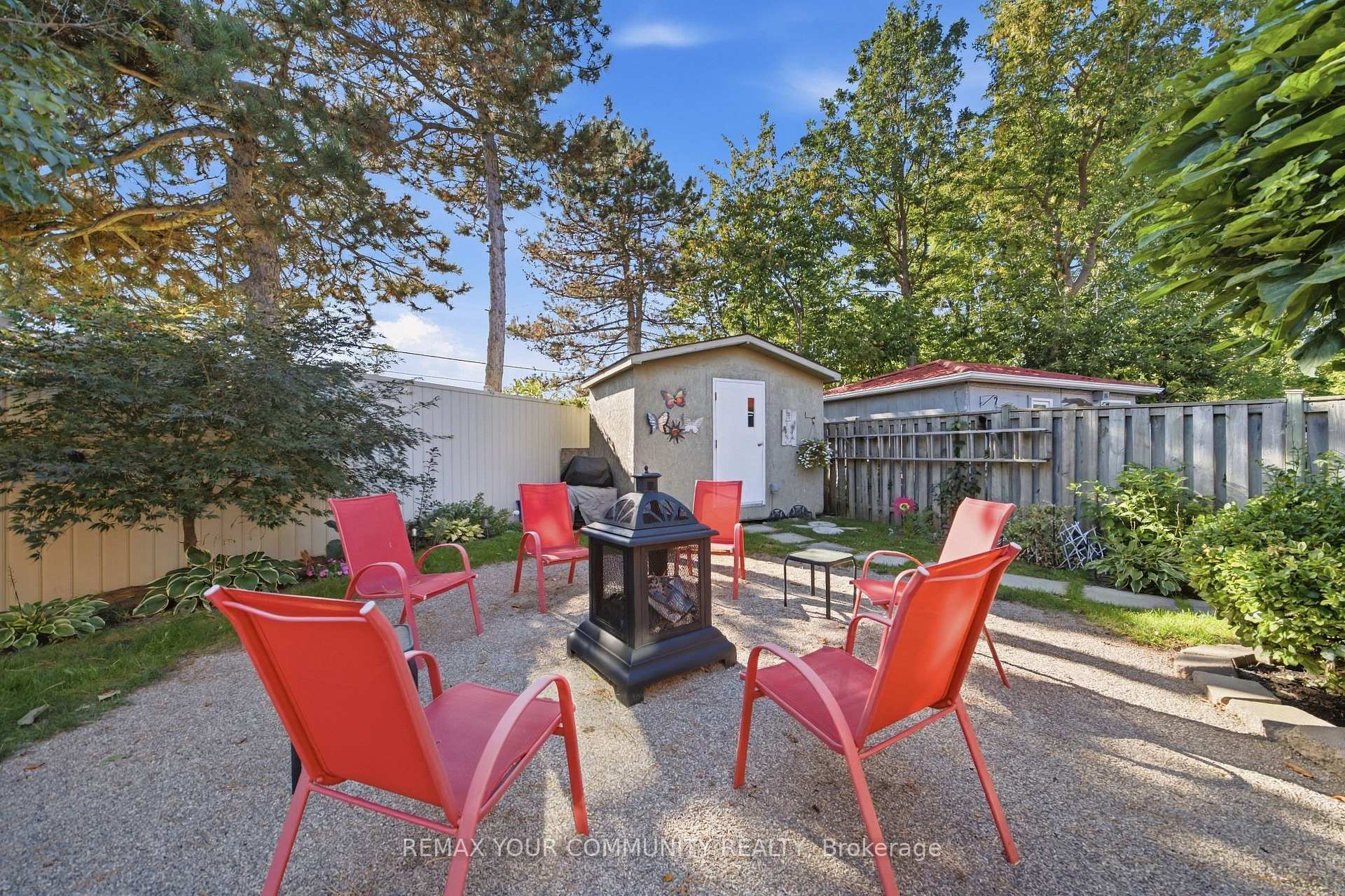 Photo 38 of 44 Candy Crescent W, Brampton, Northwood Park — HOMEH