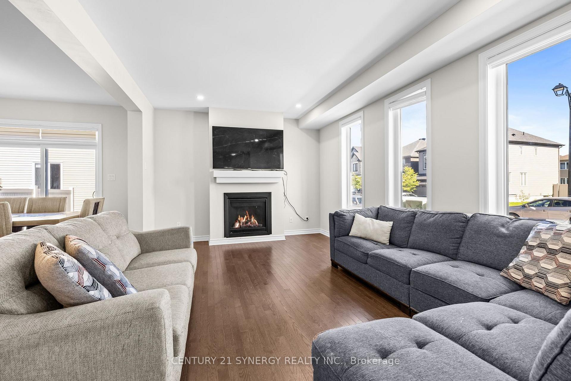 Photo 8 of 54 Eramosa Crescent, Ottawa, Kanata - Kanata Lakes/Heritage Hills — HOMEH