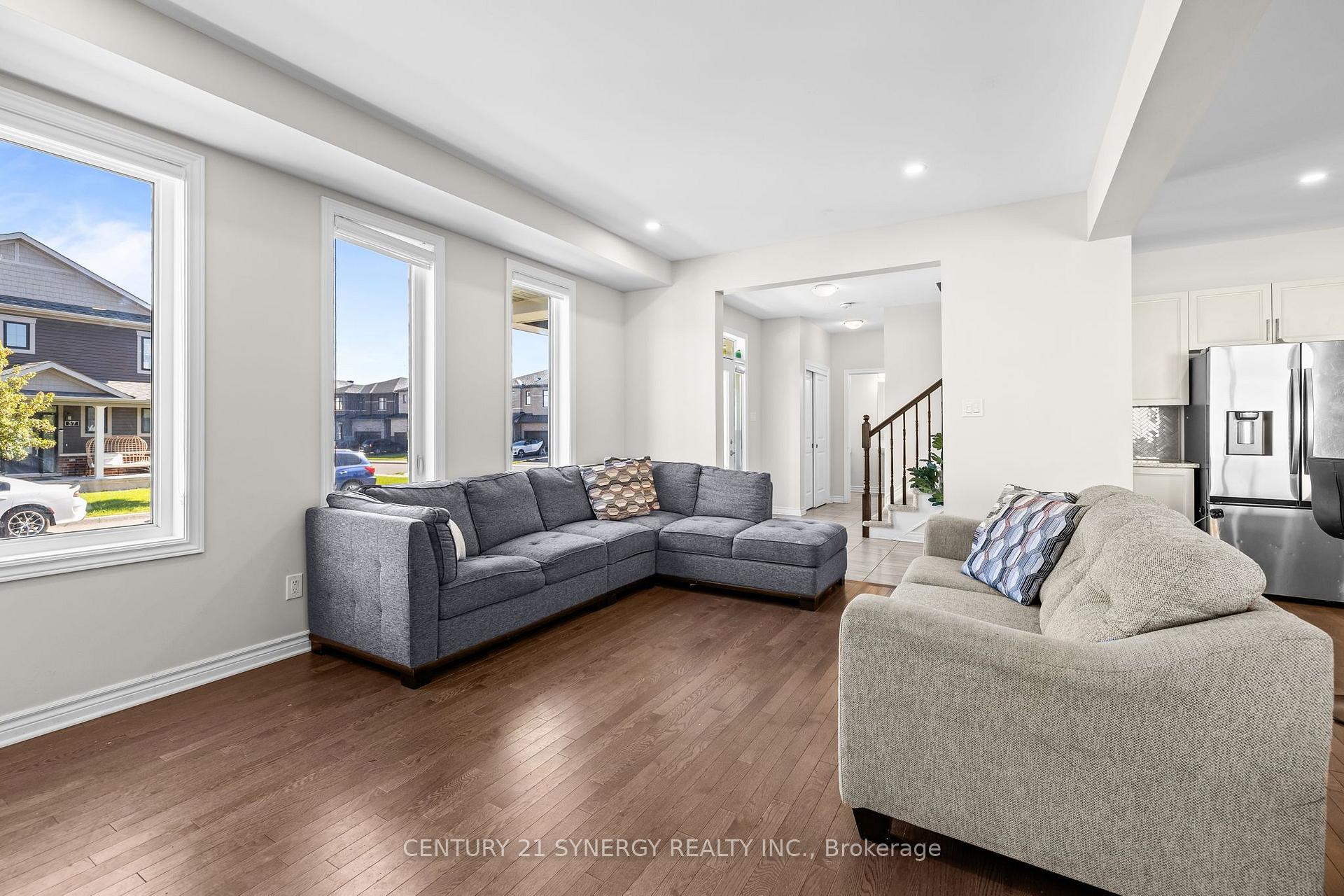 Photo 9 of 54 Eramosa Crescent, Ottawa, Kanata - Kanata Lakes/Heritage Hills — HOMEH