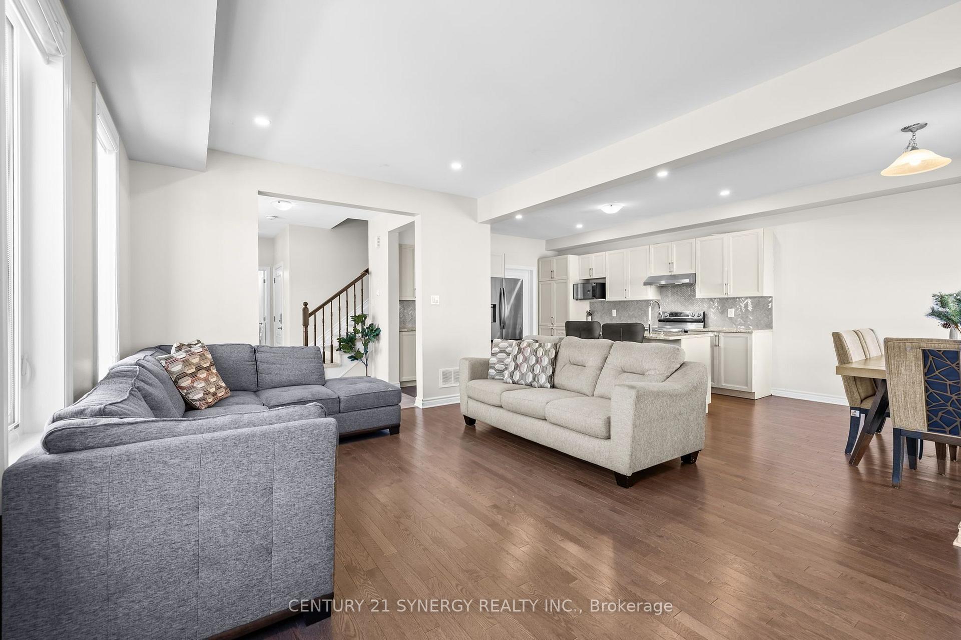 Photo 10 of 54 Eramosa Crescent, Ottawa, Kanata - Kanata Lakes/Heritage Hills — HOMEH