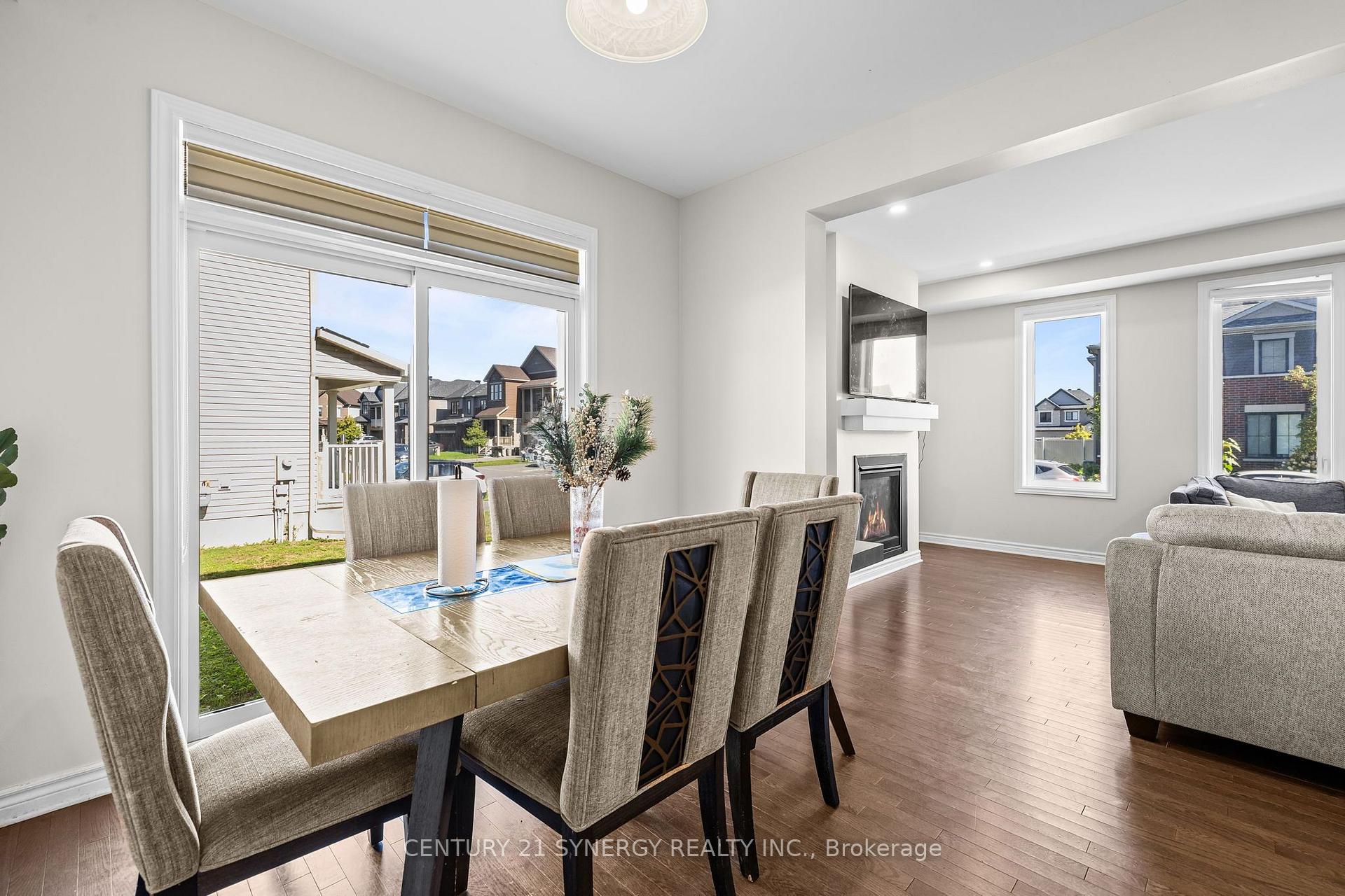 Photo 13 of 54 Eramosa Crescent, Ottawa, Kanata - Kanata Lakes/Heritage Hills — HOMEH