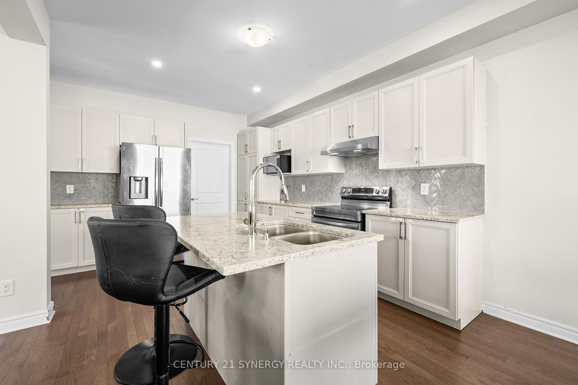 Photo 14 of 54 Eramosa Crescent, Ottawa, Kanata - Kanata Lakes/Heritage Hills — HOMEH
