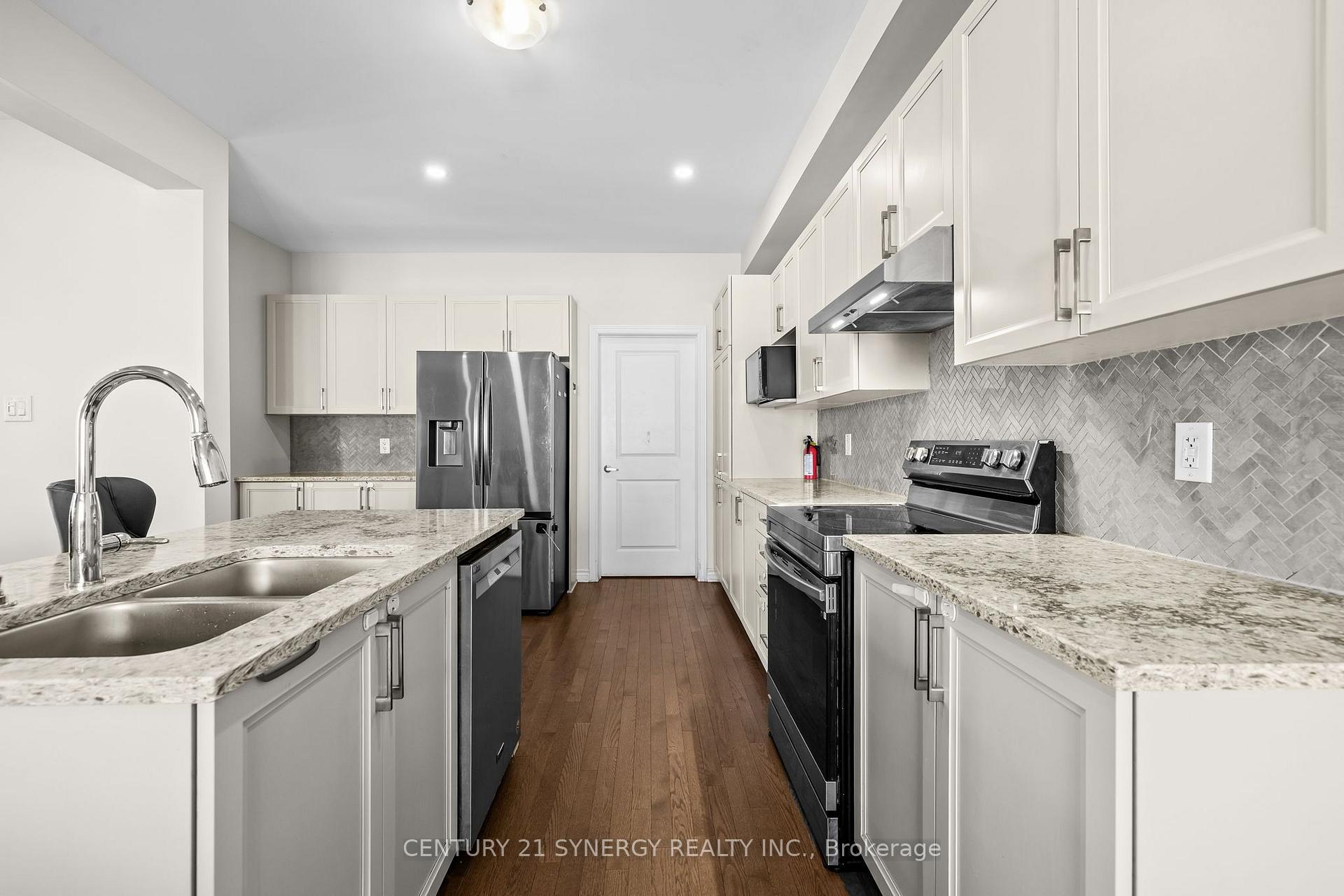 Photo 15 of 54 Eramosa Crescent, Ottawa, Kanata - Kanata Lakes/Heritage Hills — HOMEH