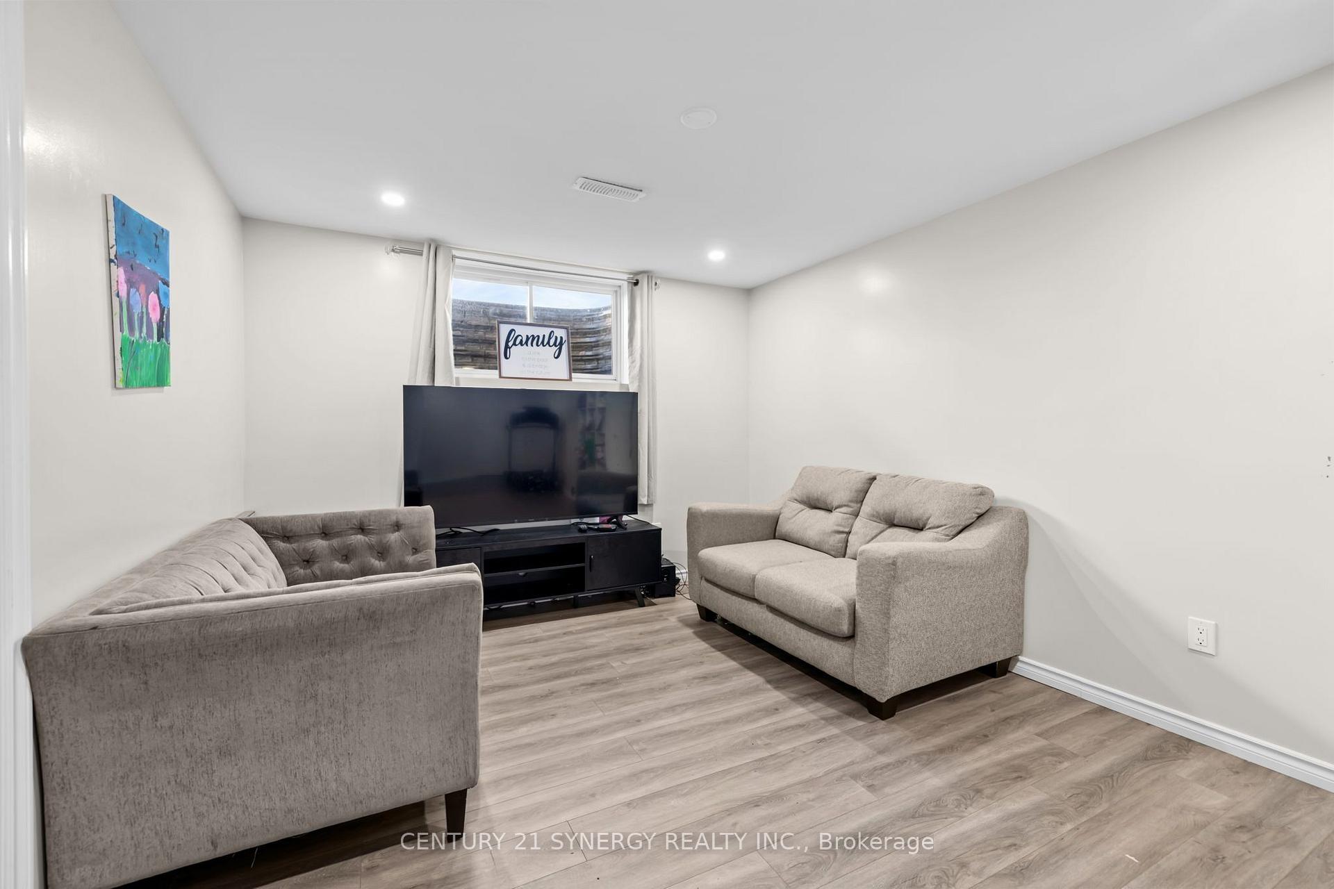 Photo 27 of 54 Eramosa Crescent, Ottawa, Kanata - Kanata Lakes/Heritage Hills — HOMEH
