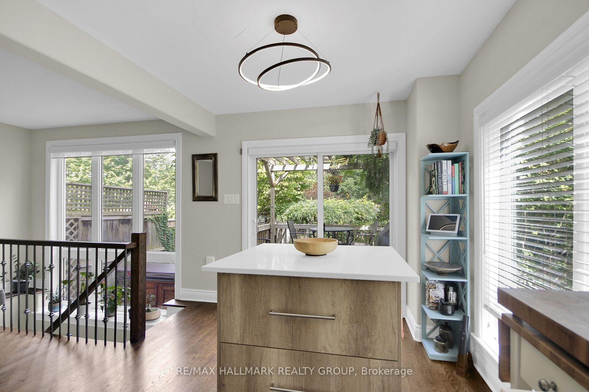 Photo 10 of 174 Talltree Crescent, Ottawa, Stittsville (Central) — HOMEH