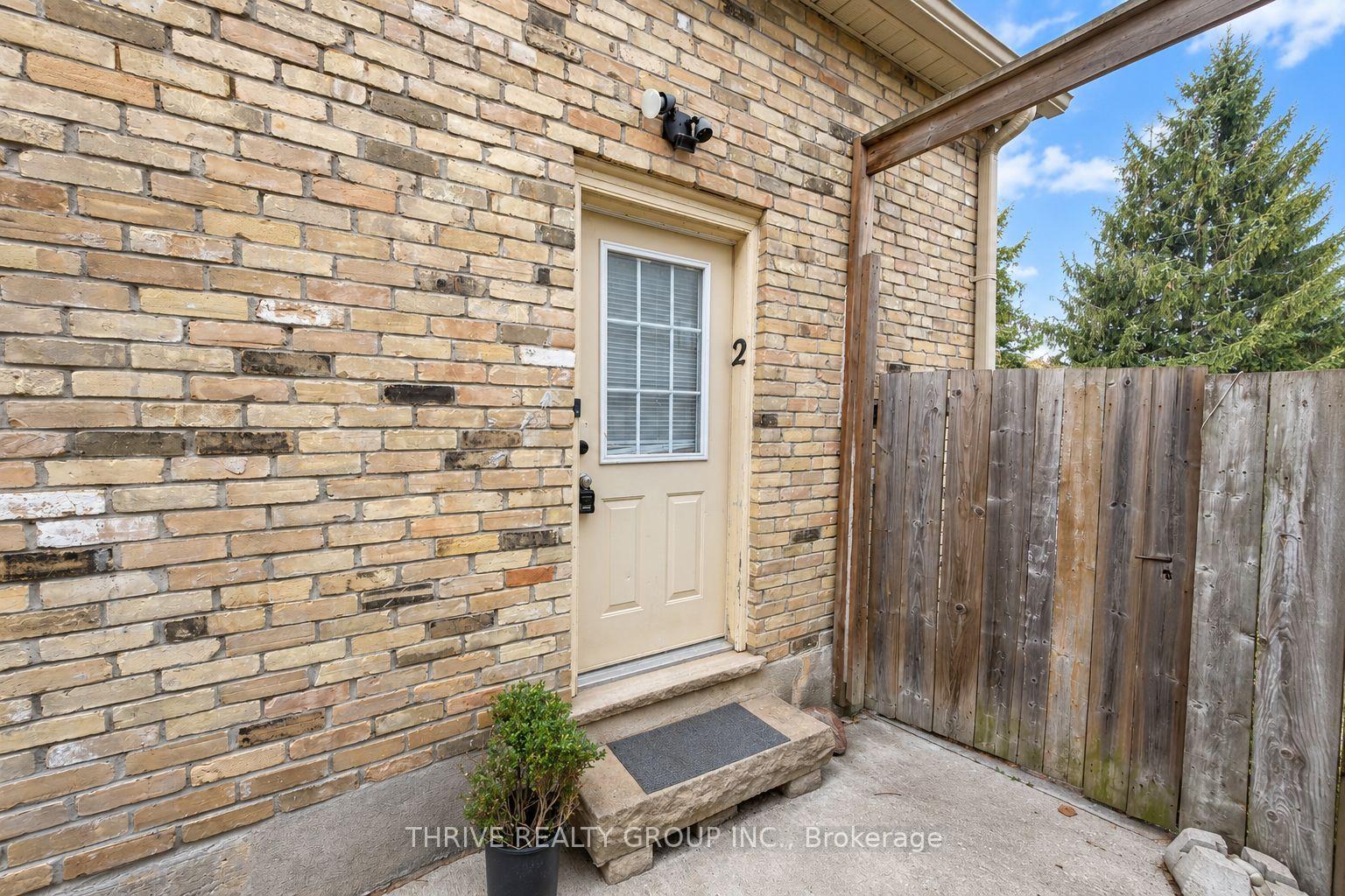 Photo 3 of Unit Upper, 162 Tecumseh Avenue E, London, South F — HOMEH
