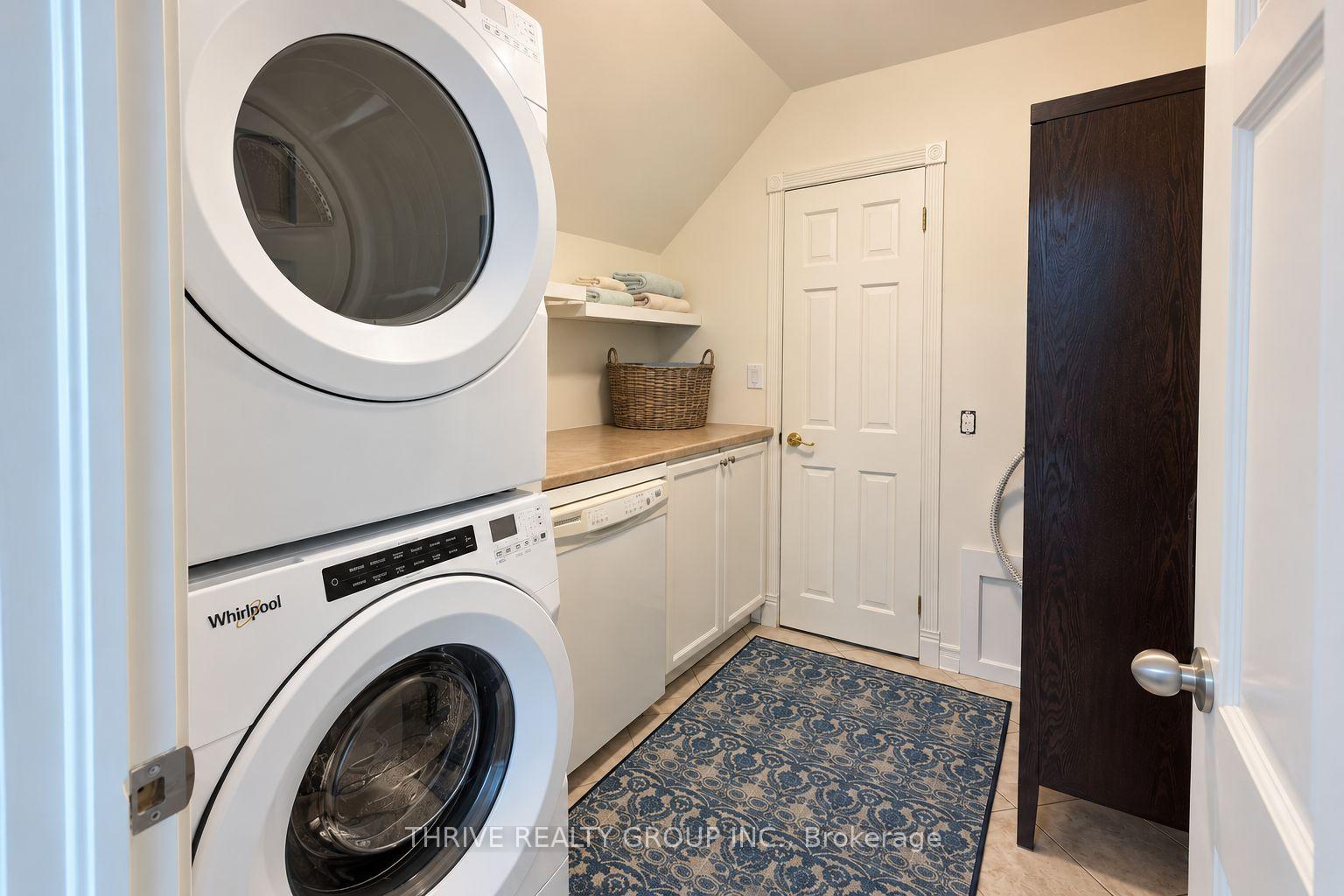 Photo 17 of Unit Upper, 162 Tecumseh Avenue E, London, South F — HOMEH