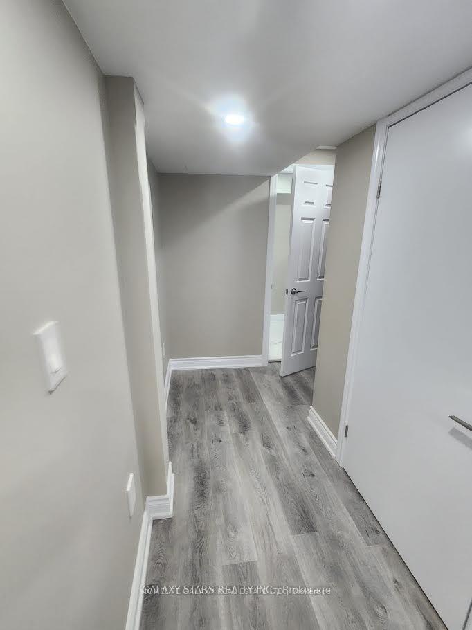 Photo 18 of 75 Marita Place, Vaughan, Glen Shields — HOMEH
