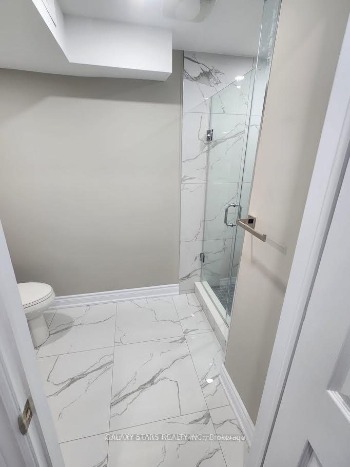 Photo 20 of 75 Marita Place, Vaughan, Glen Shields — HOMEH