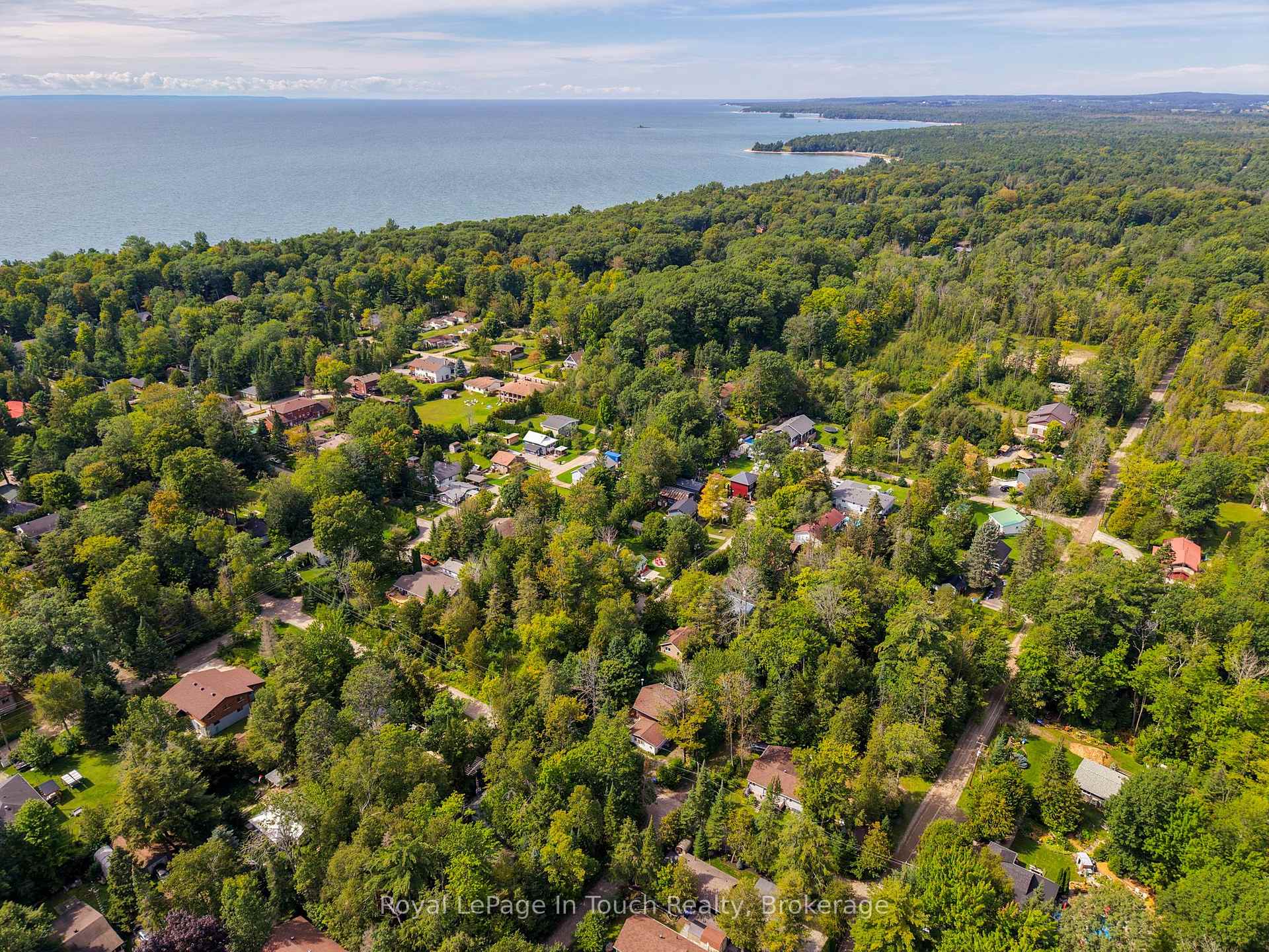 Photo 16 of 10 Pilon Road, Tiny, Rural Tiny — HOMEH