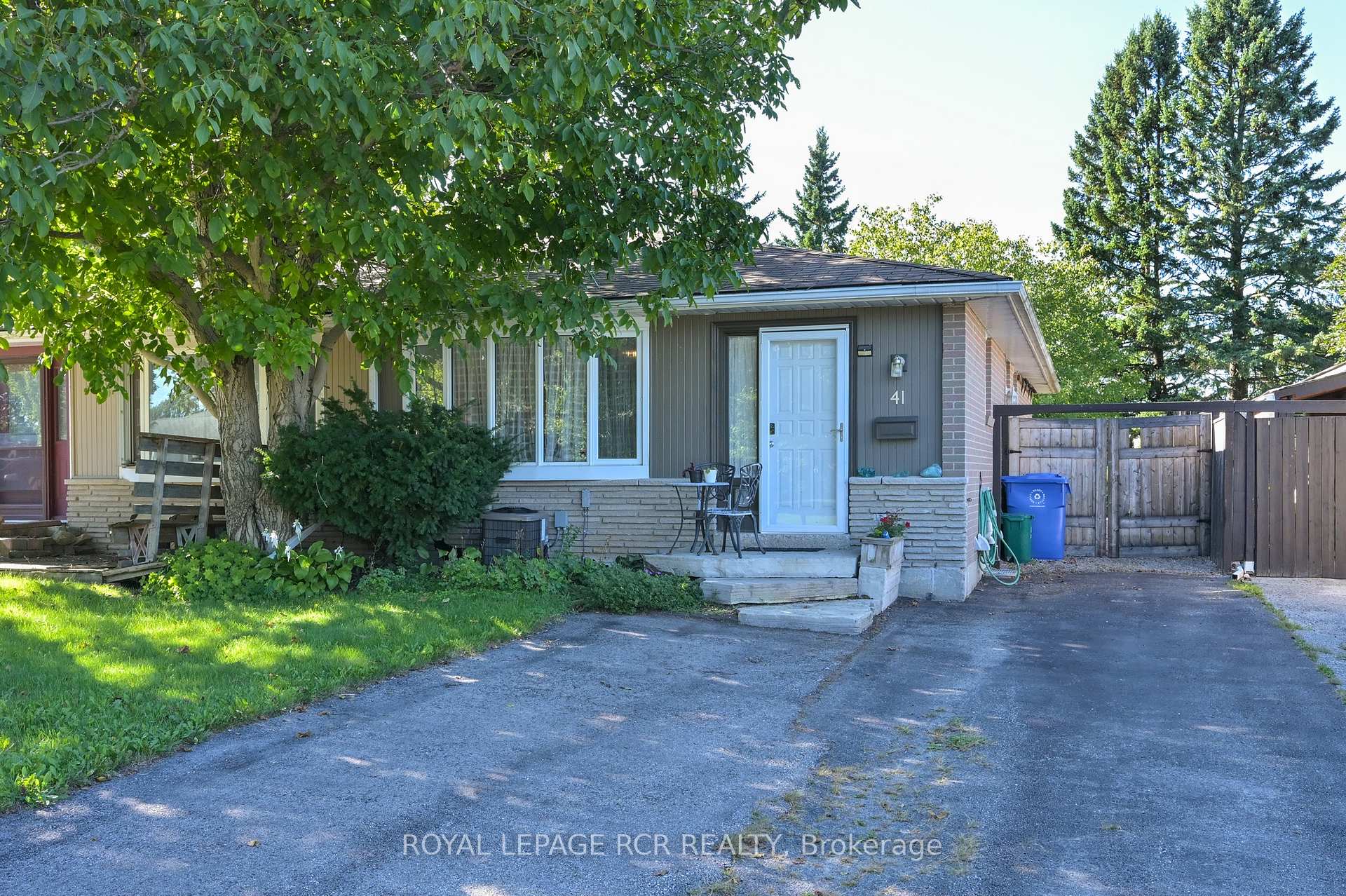 Photo 1 of 41 Madison Avenue, Orangeville — HOMEH